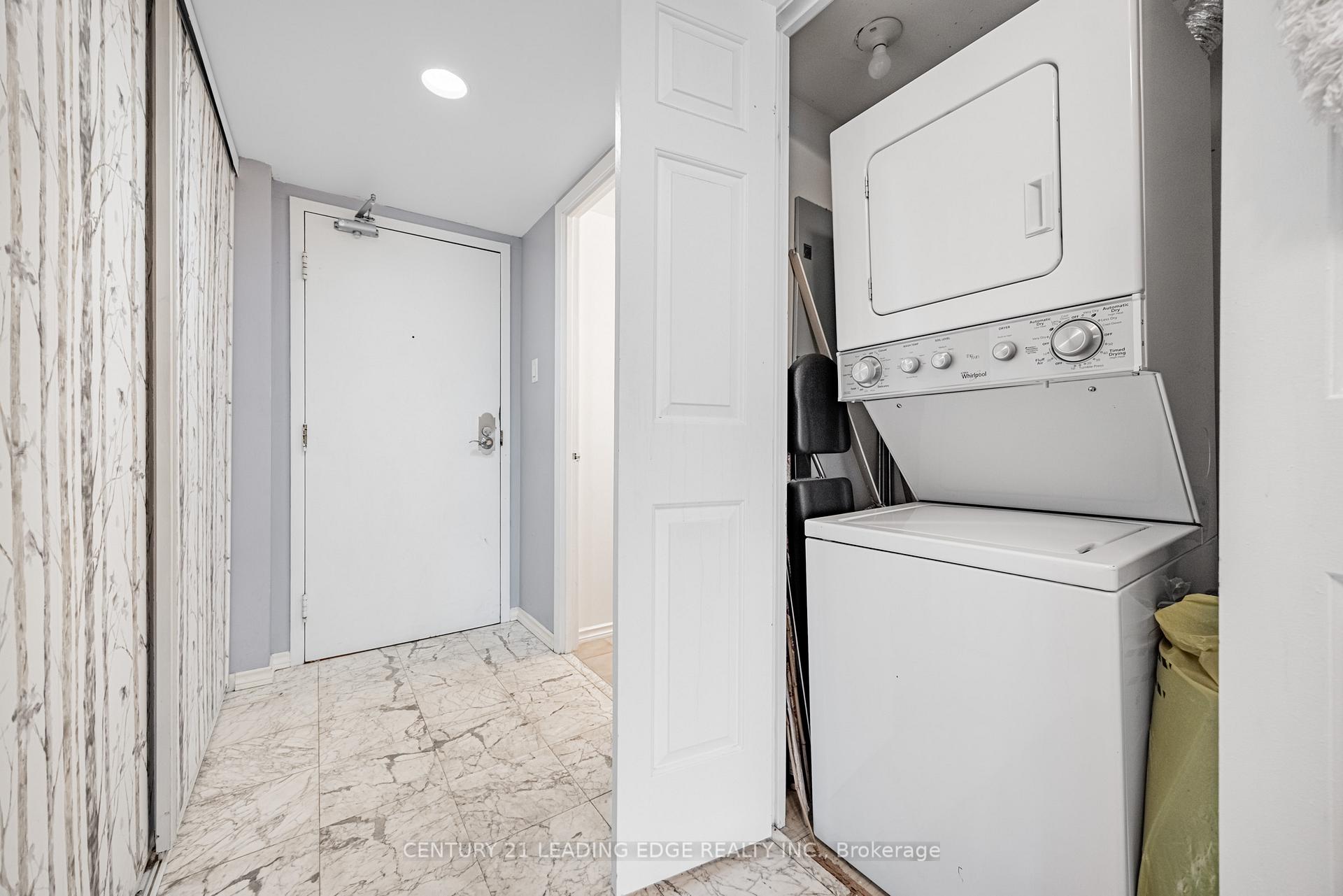 Photo 3 of Unit 401, 310 Mill Street S, Brampton, Brampton South — HOMEH