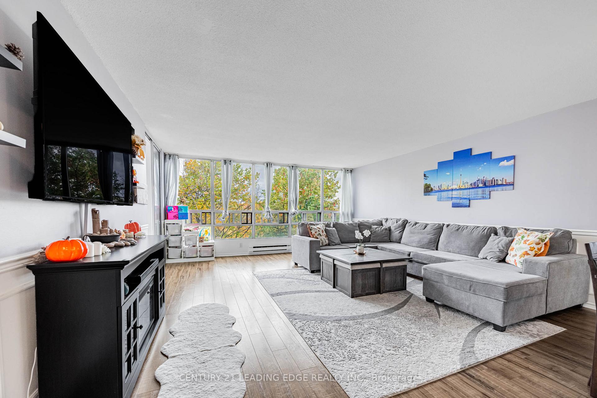 Photo 15 of Unit 401, 310 Mill Street S, Brampton, Brampton South — HOMEH