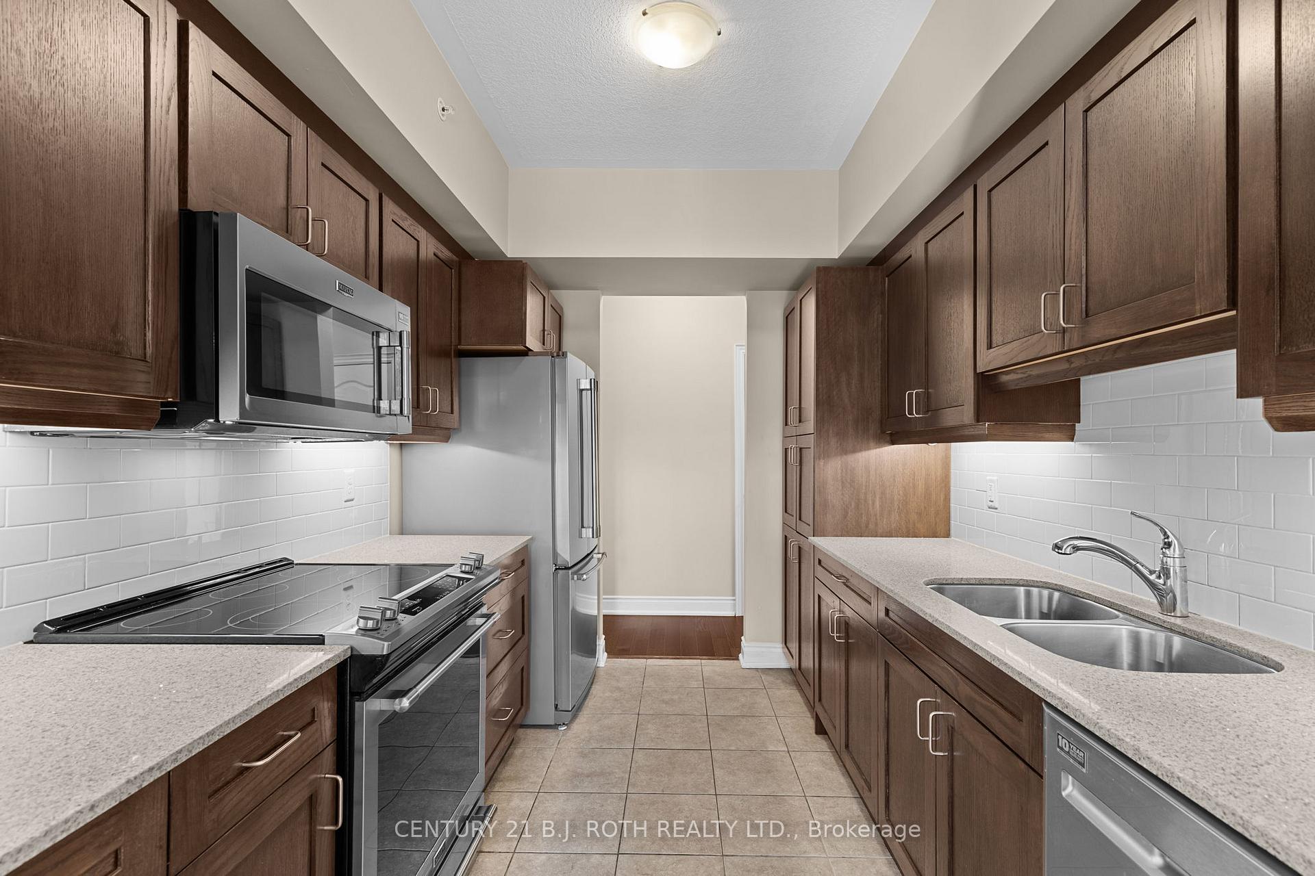 Photo 14 of Unit 218, 720 Yonge Street, Barrie, Painswick South — HOMEH