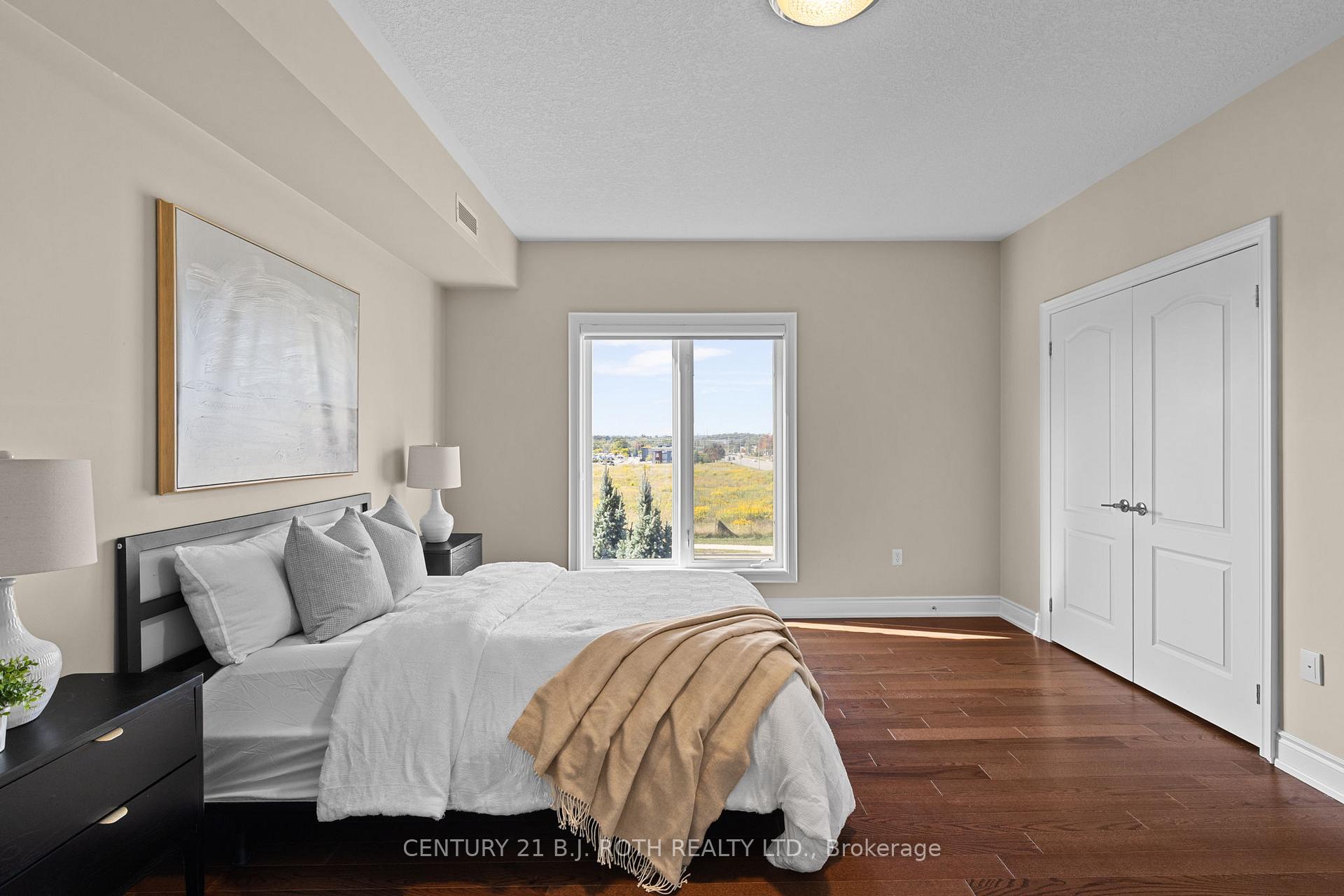 Photo 9 of Unit 218, 720 Yonge Street, Barrie, Painswick South — HOMEH