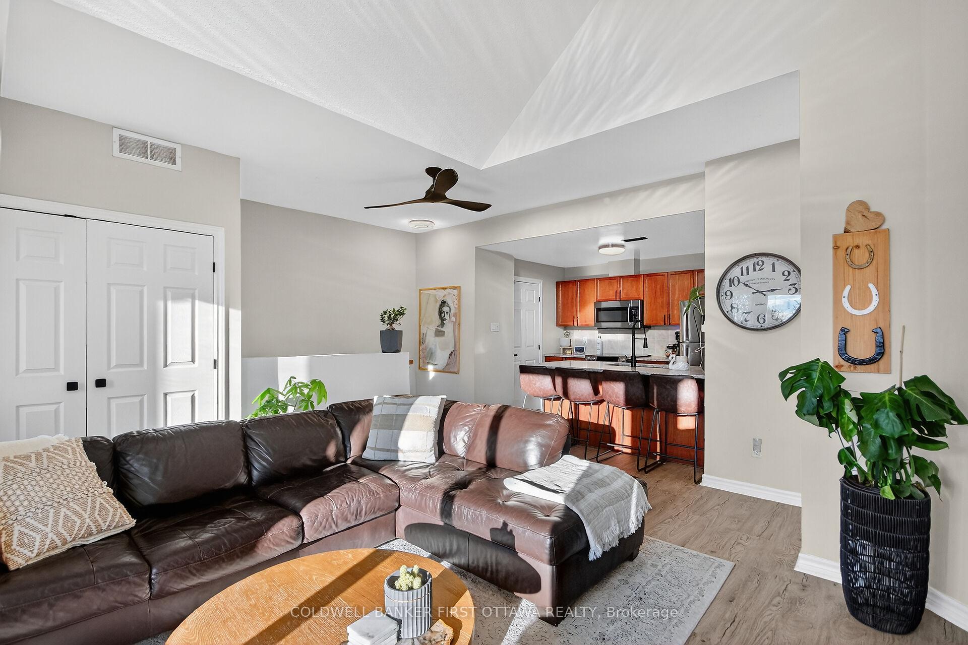 Photo 6 of Unit C, 137 Oldfield Street, Ottawa, Barrhaven East — HOMEH