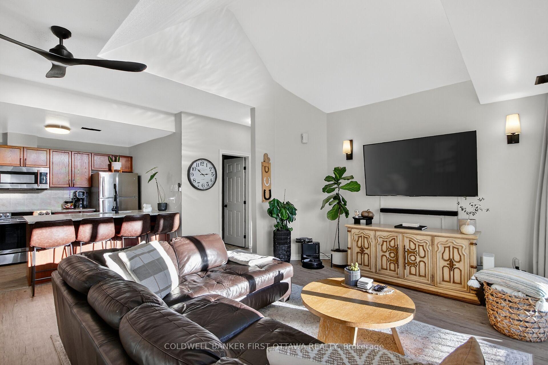 Photo 2 of Unit C, 137 Oldfield Street, Ottawa, Barrhaven East — HOMEH