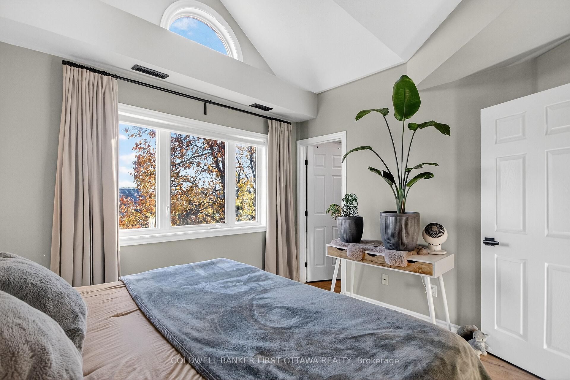 Photo 15 of Unit C, 137 Oldfield Street, Ottawa, Barrhaven East — HOMEH