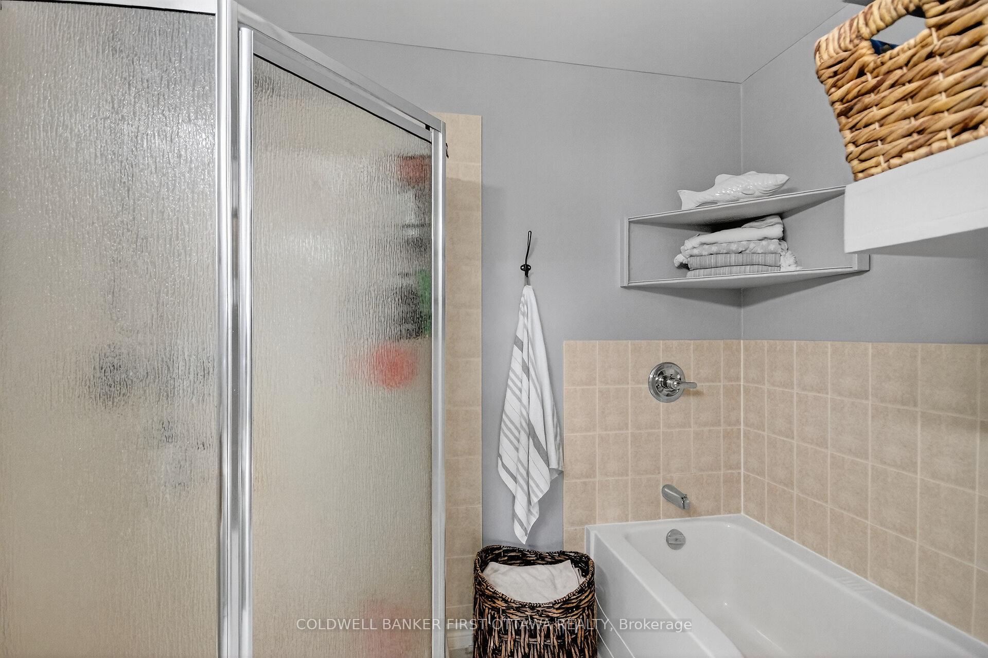 Photo 25 of Unit C, 137 Oldfield Street, Ottawa, Barrhaven East — HOMEH