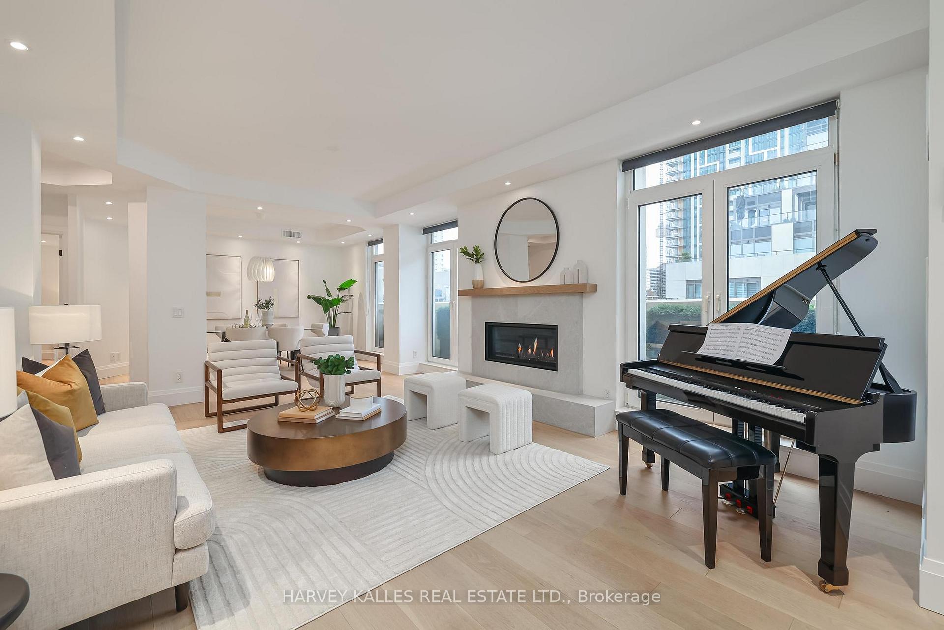 Photo 1 of Unit 804, 1 Balmoral Avenue, Toronto, Yonge-St. Clair — HOMEH