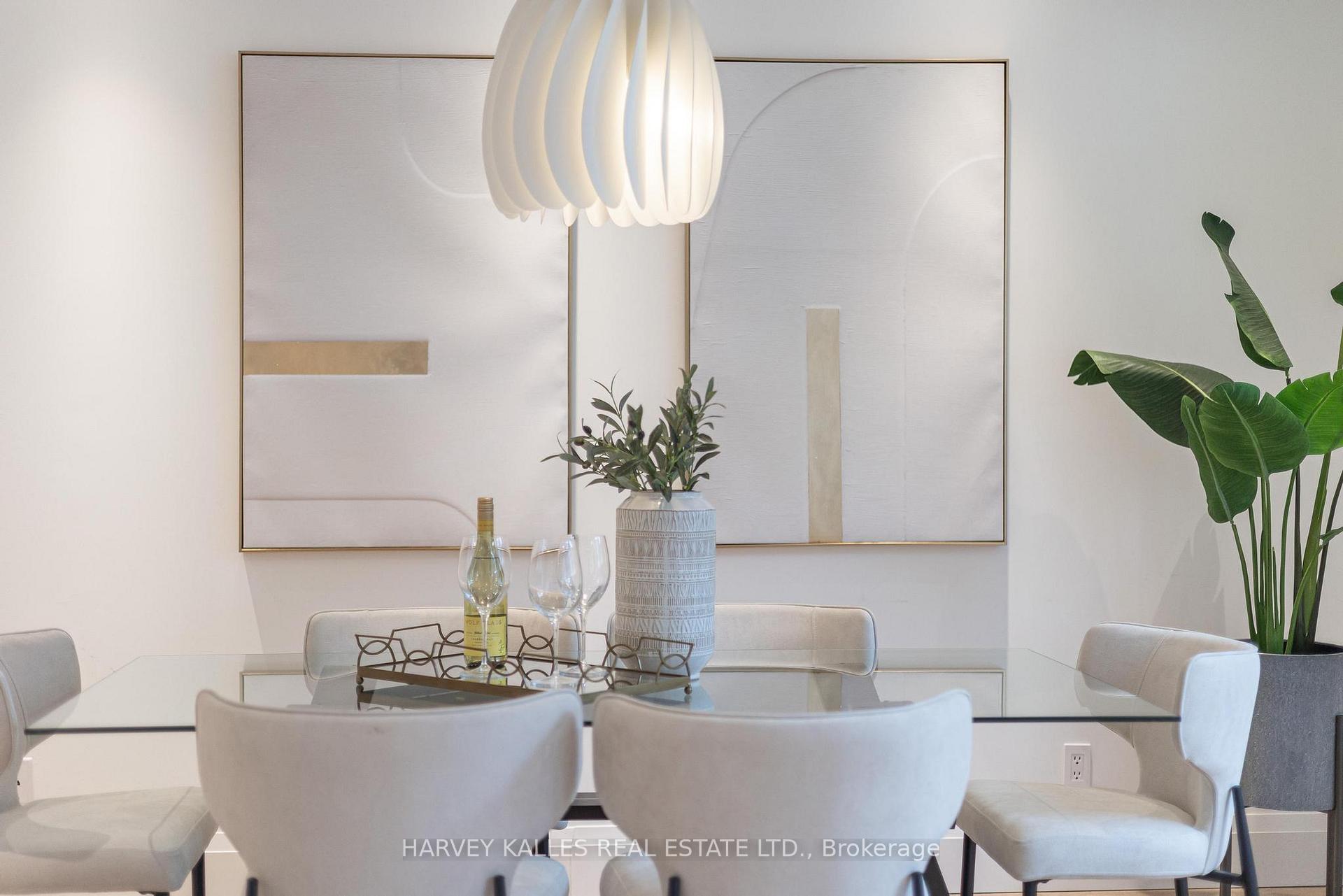 Photo 4 of Unit 804, 1 Balmoral Avenue, Toronto, Yonge-St. Clair — HOMEH