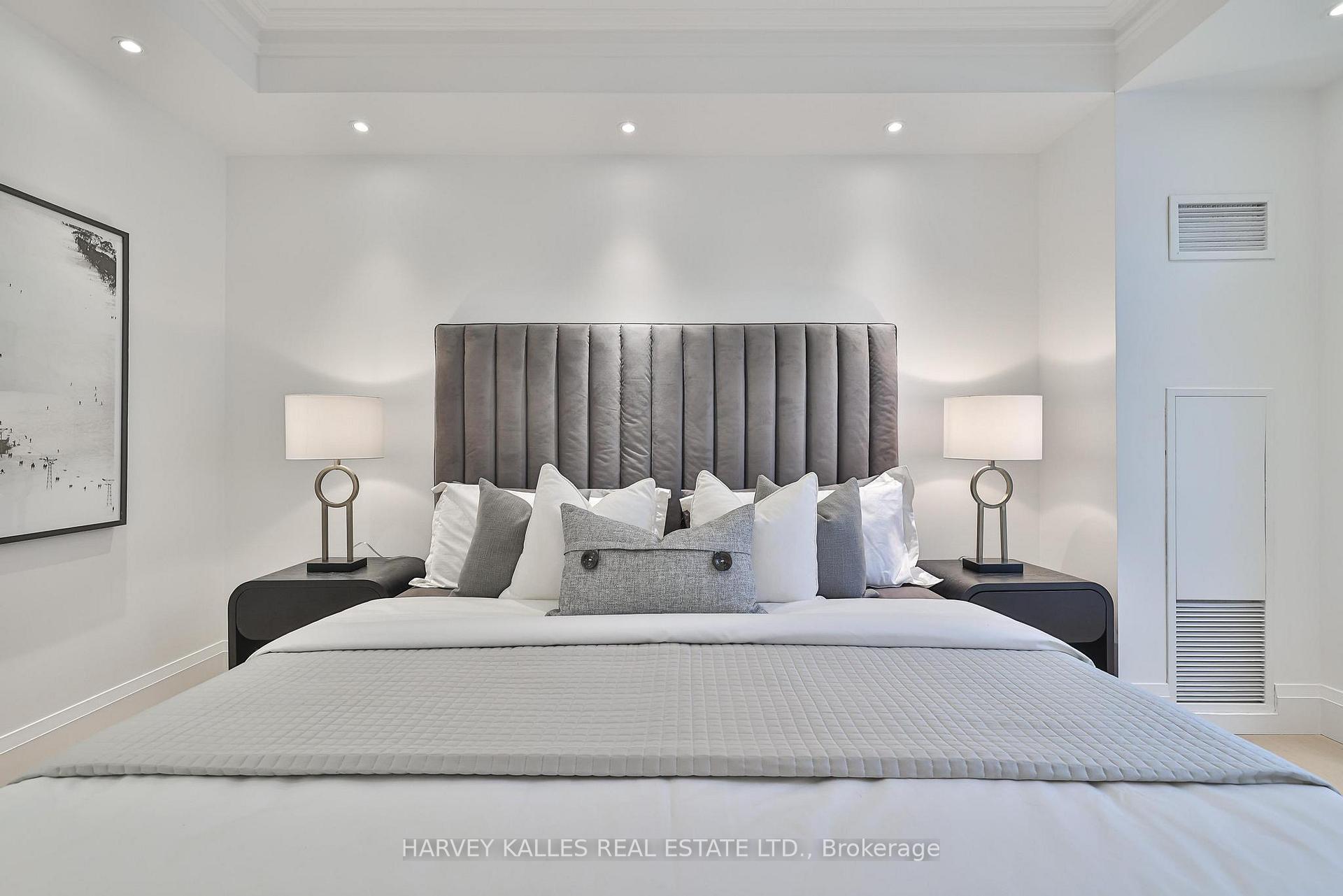 Photo 24 of Unit 804, 1 Balmoral Avenue, Toronto, Yonge-St. Clair — HOMEH