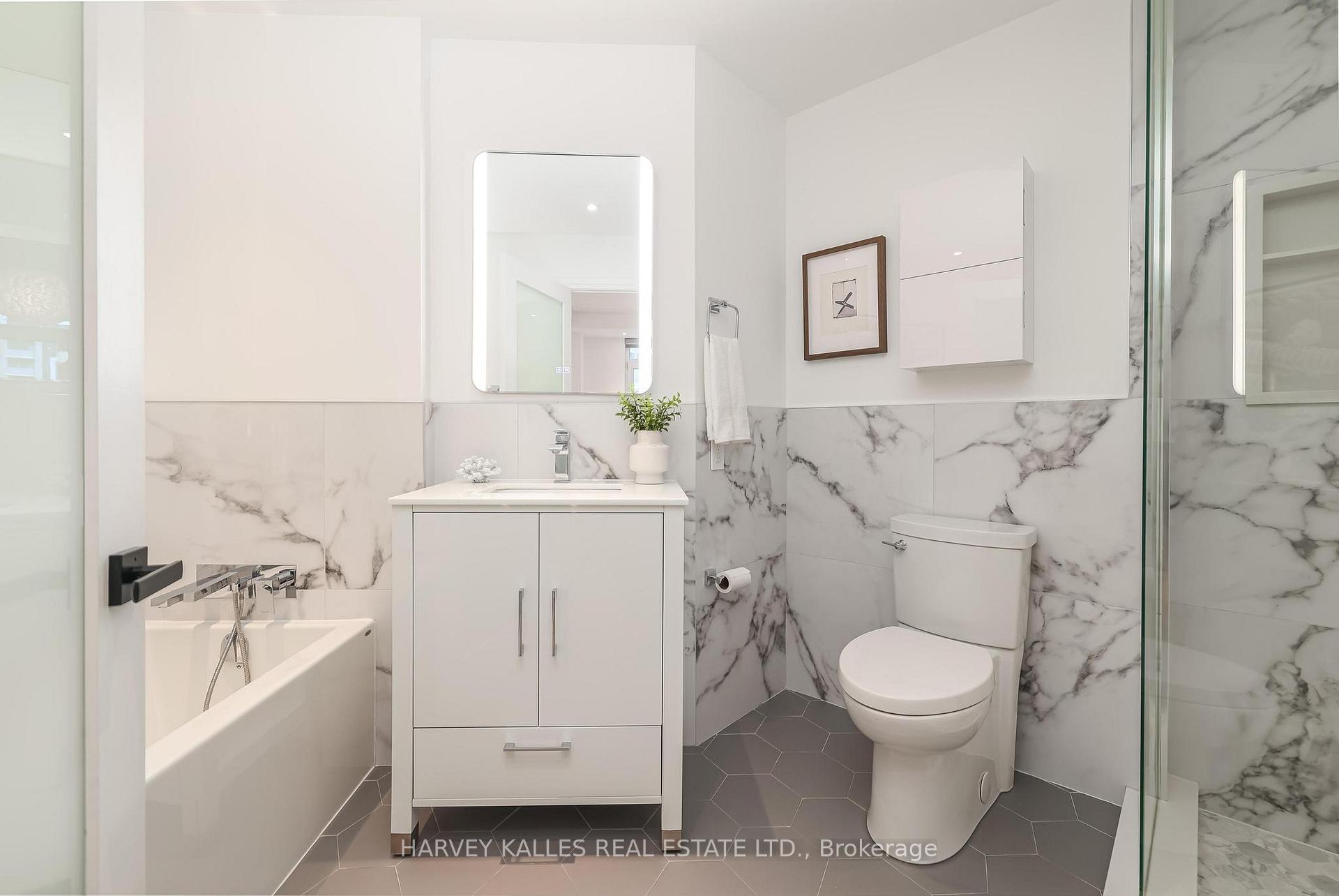 Photo 18 of Unit 804, 1 Balmoral Avenue, Toronto, Yonge-St. Clair — HOMEH