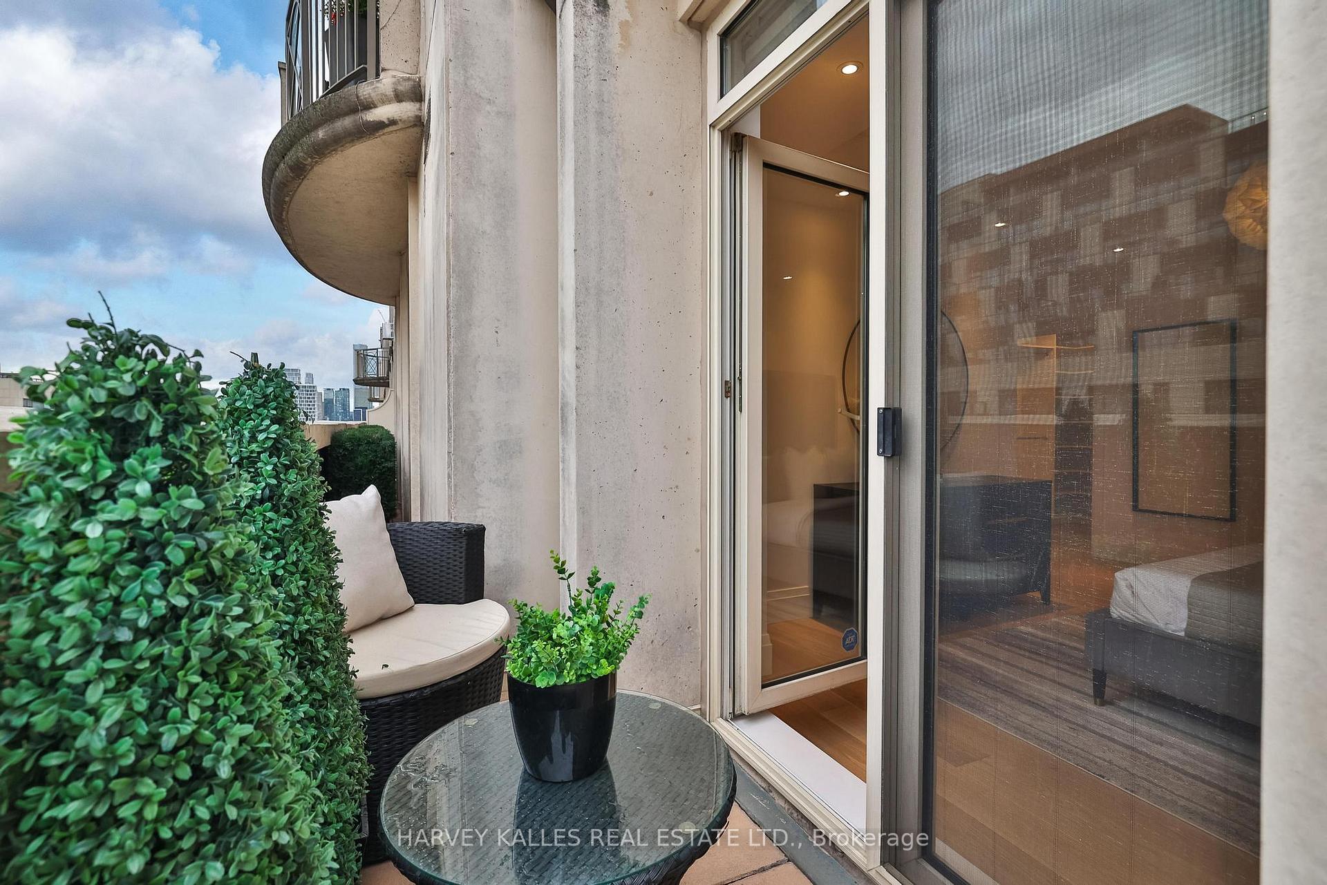 Photo 29 of Unit 804, 1 Balmoral Avenue, Toronto, Yonge-St. Clair — HOMEH