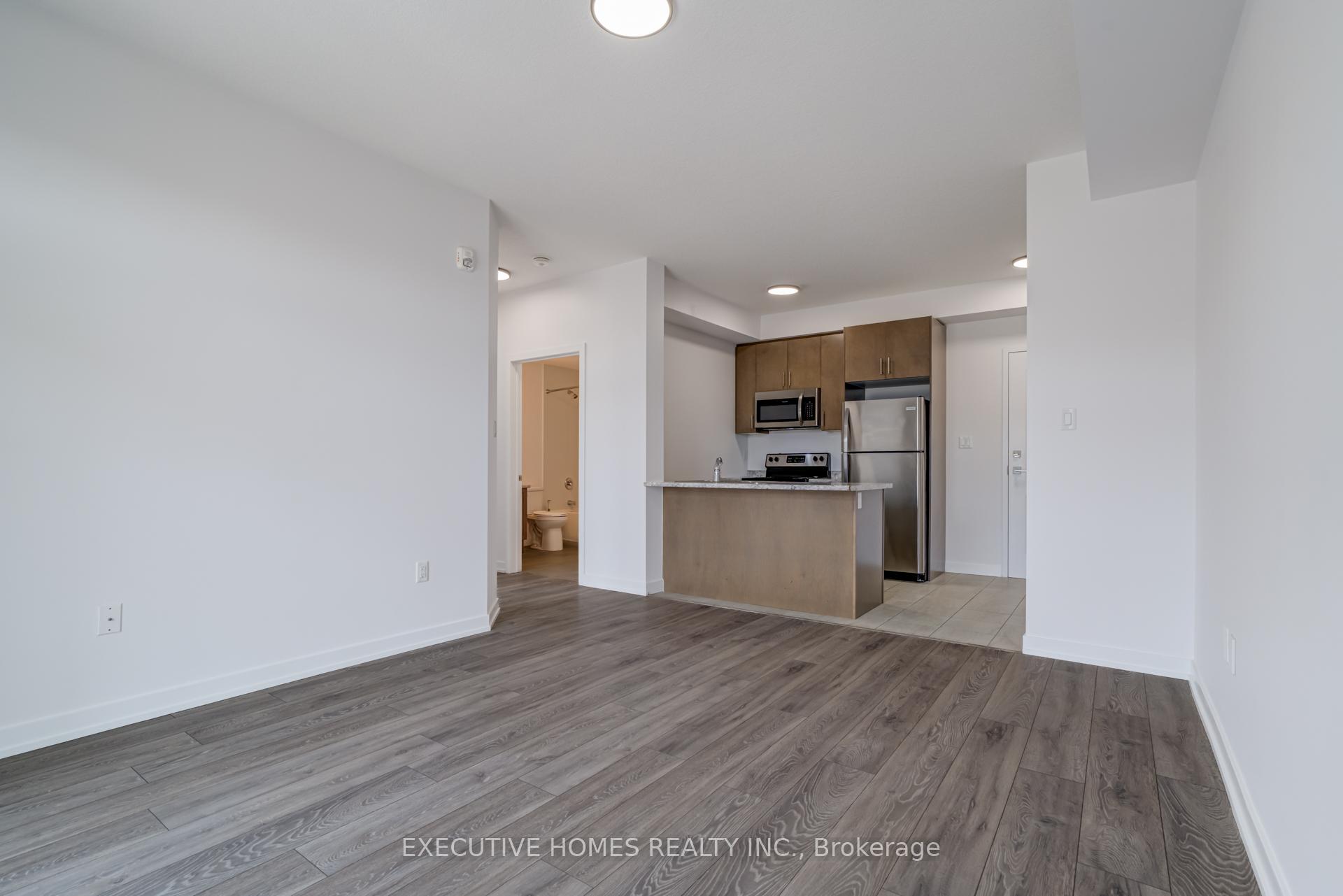 Photo 12 of Unit 327, 101 Shoreview Place, Hamilton, Stoney Creek — HOMEH