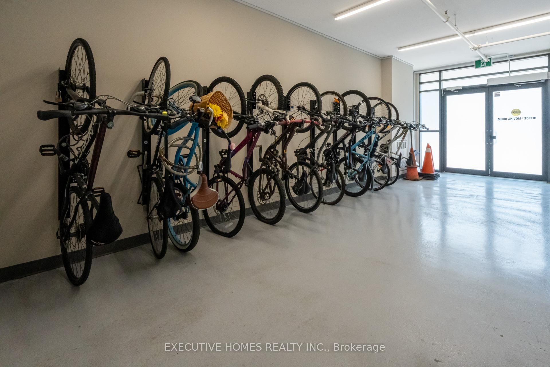 Photo 15 of Unit 327, 101 Shoreview Place, Hamilton, Stoney Creek — HOMEH
