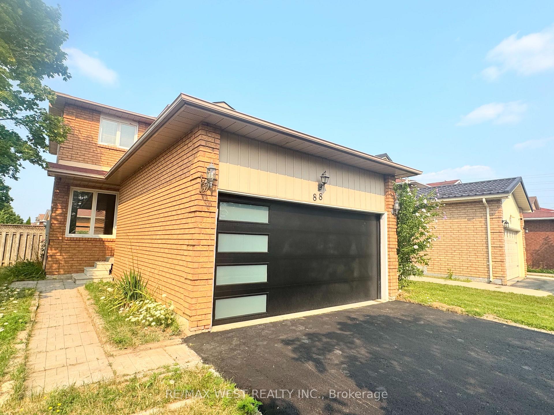 Photo 19 of 88 Toba Crescent, Brampton, Heart Lake East — HOMEH