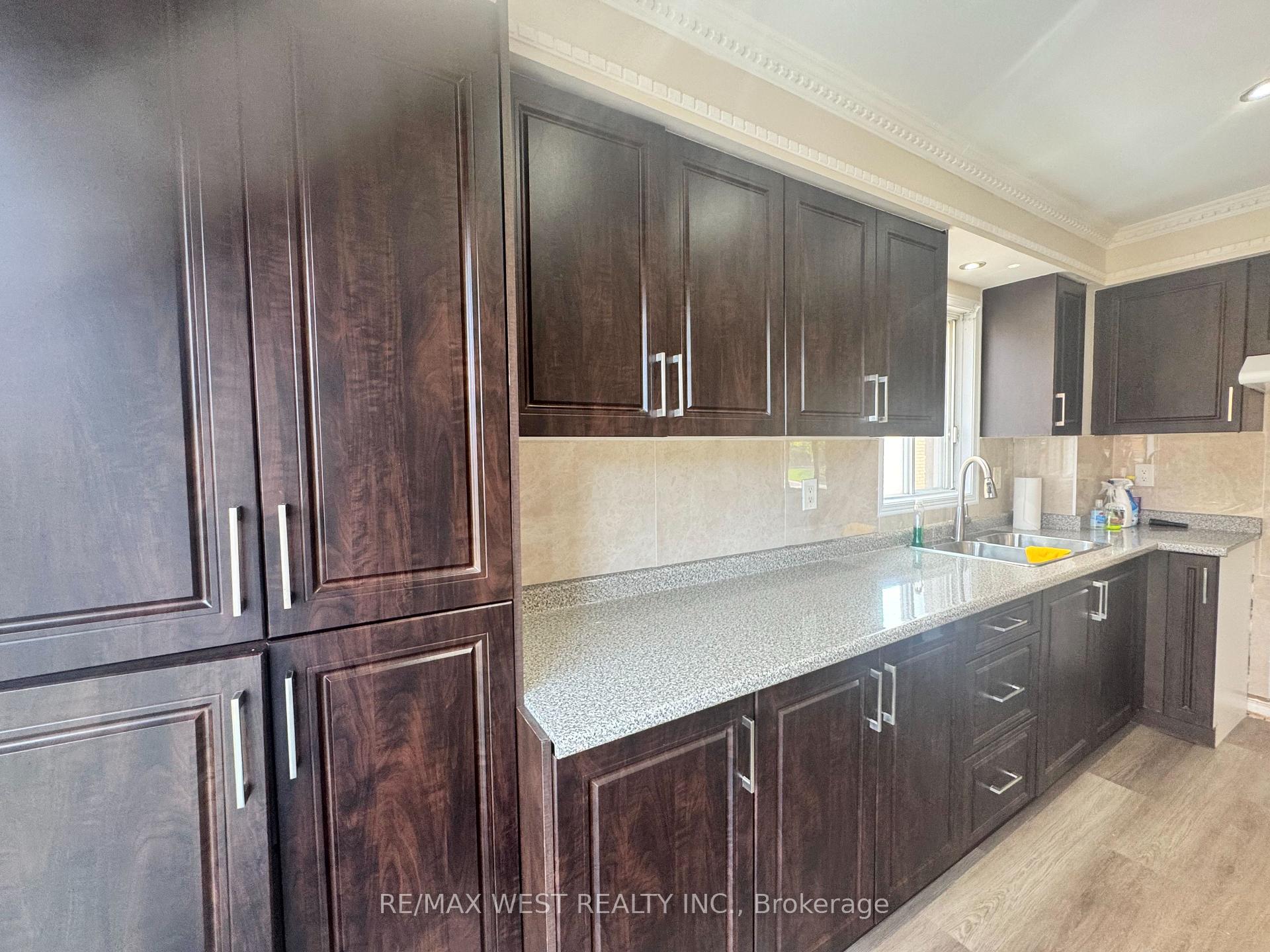 Photo 22 of 88 Toba Crescent, Brampton, Heart Lake East — HOMEH