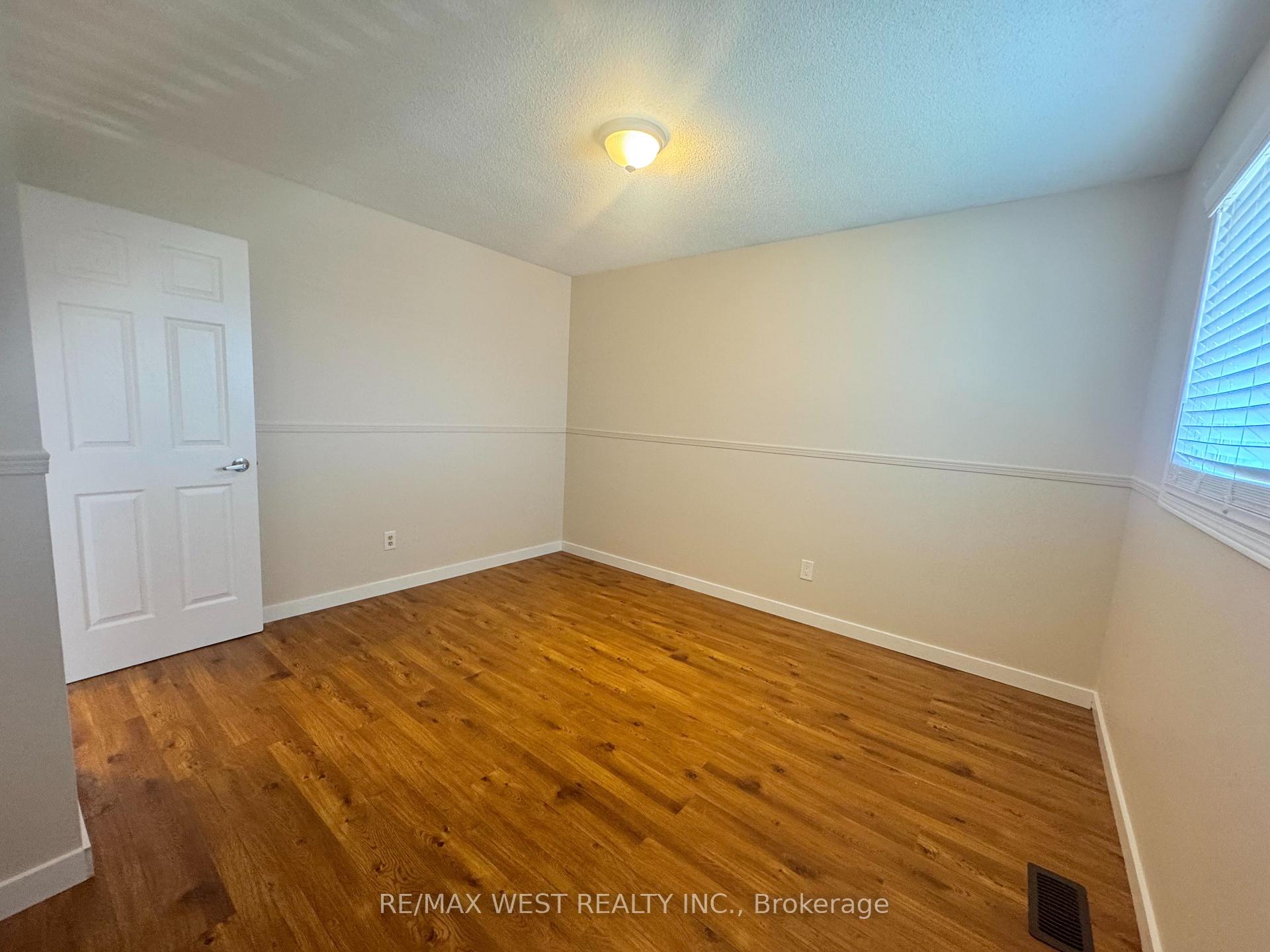 Photo 17 of 88 Toba Crescent, Brampton, Heart Lake East — HOMEH