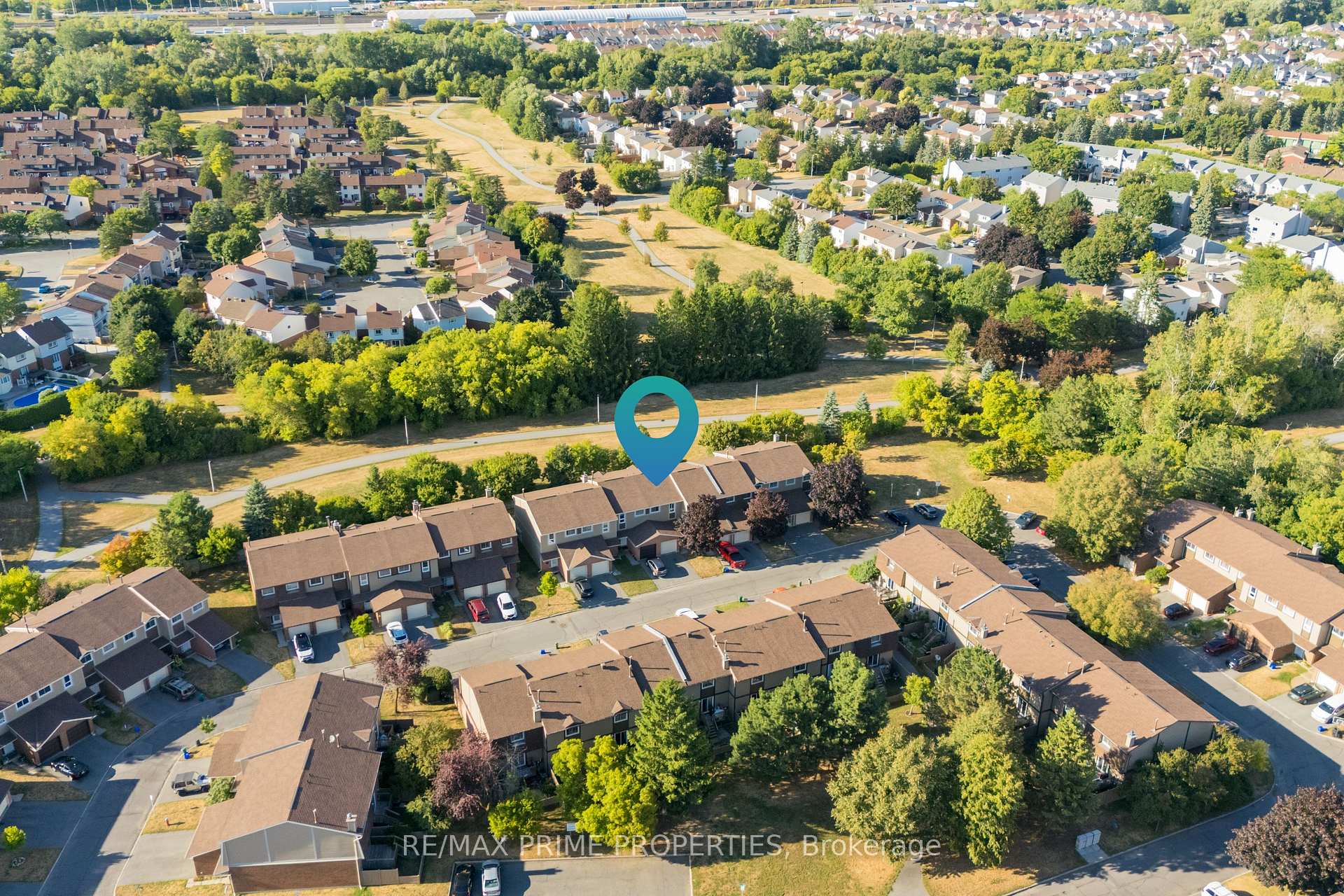 Photo 5 of 248 Temby Private, Ottawa, Hunt Club Park/Greenboro — HOMEH