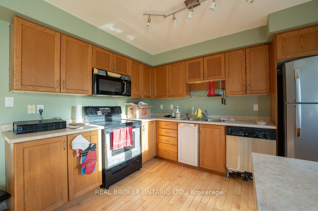 Photo 5 of Unit B11, 110 Activa Avenue, Kitchener — HOMEH