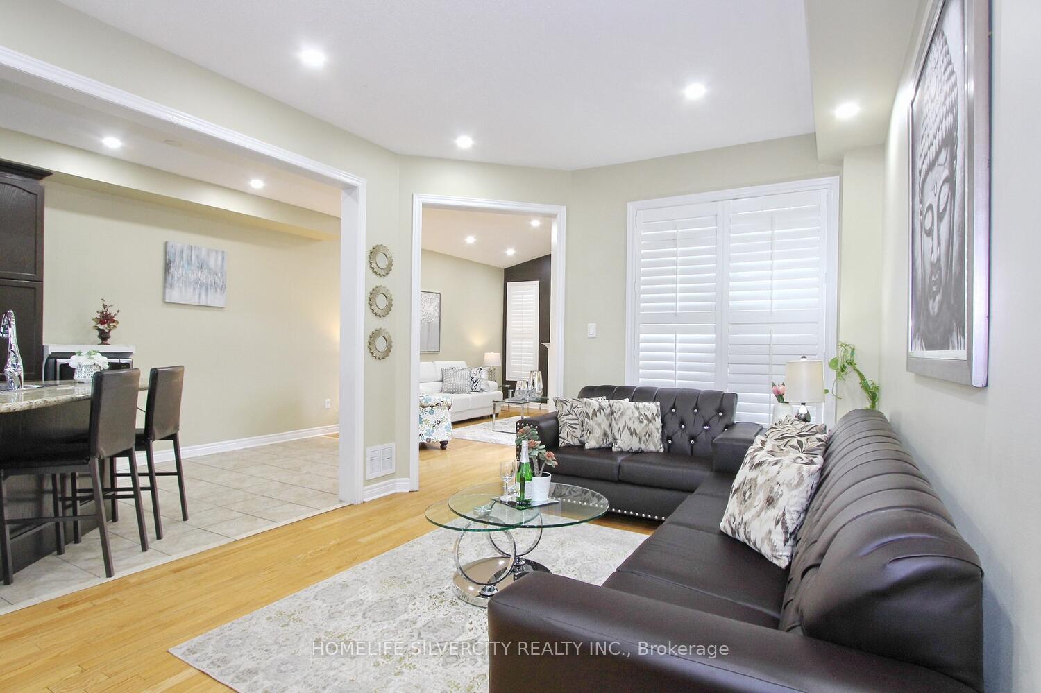 Photo 12 of 23 Shortreed Grove, Brampton, Sandringham-Wellington — HOMEH