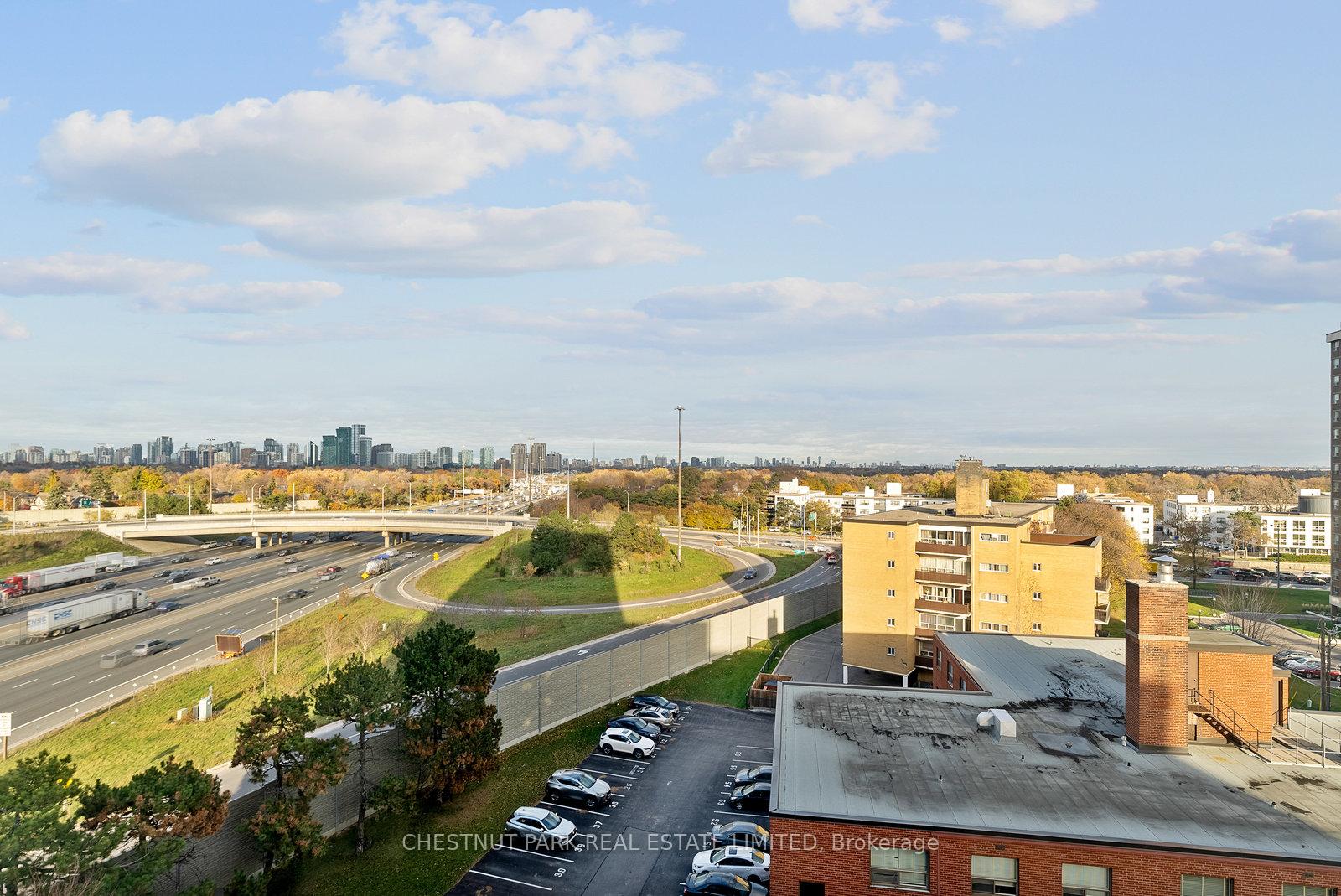 Photo 23 of Unit 912, 268 Ridley Boulevard, Toronto, Bedford Park-Nortown — HOMEH
