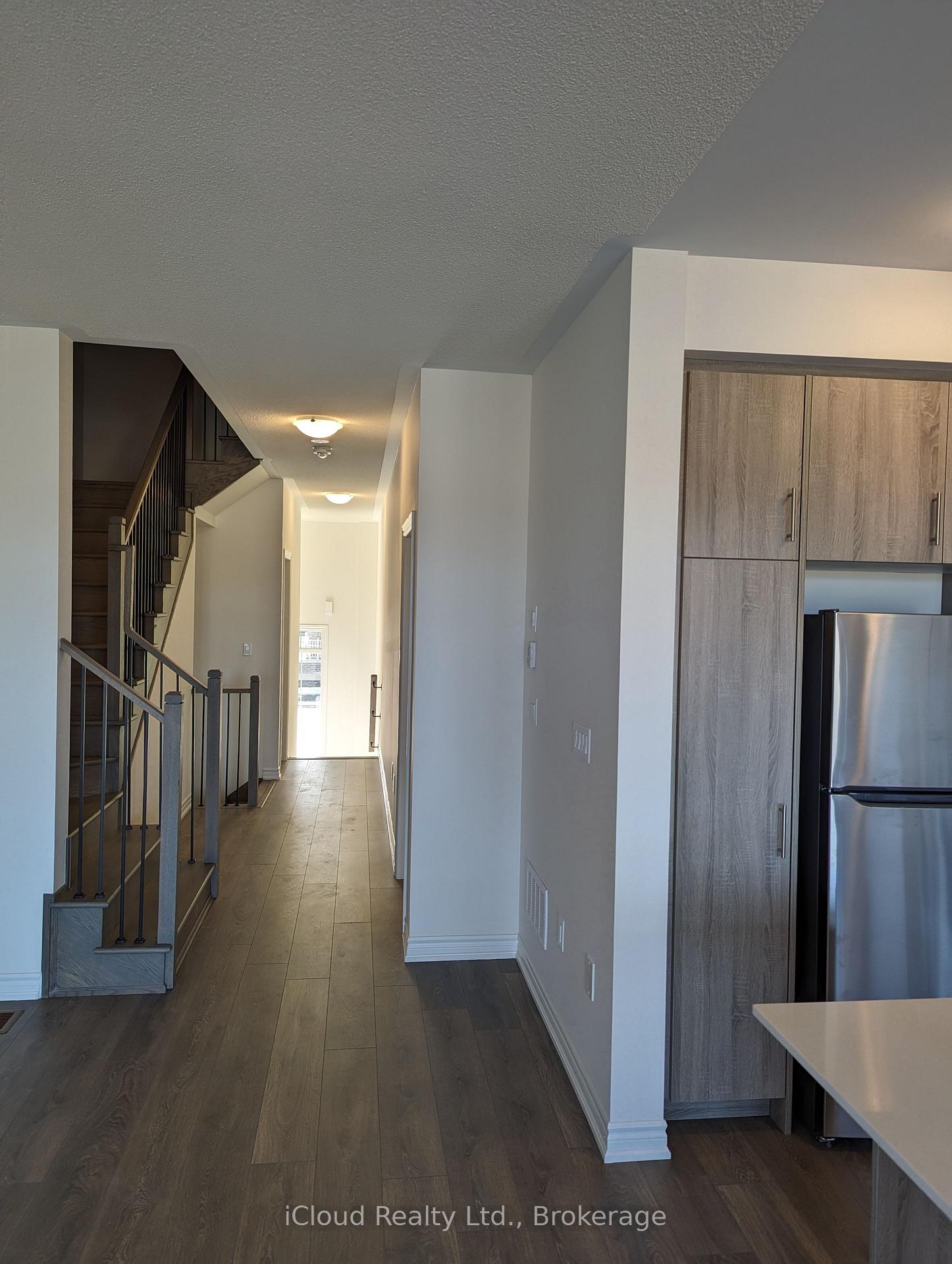 Photo 6 of 87 Greer Street, Barrie, Rural Barrie Southeast — HOMEH