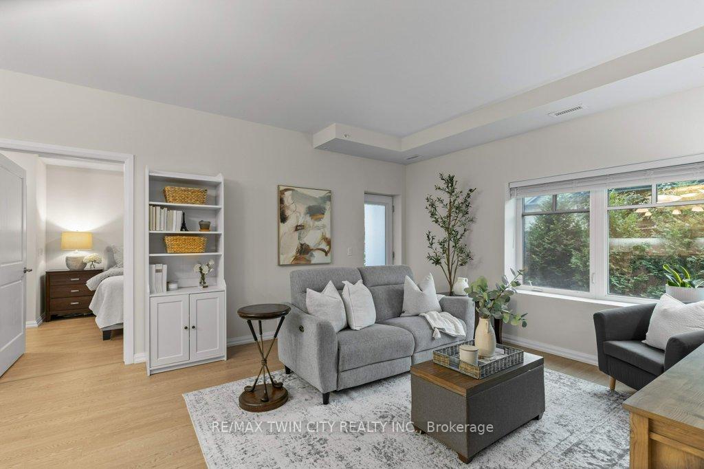 Photo 4 of Unit 110, 778 Laurelwood Drive, Waterloo — HOMEH