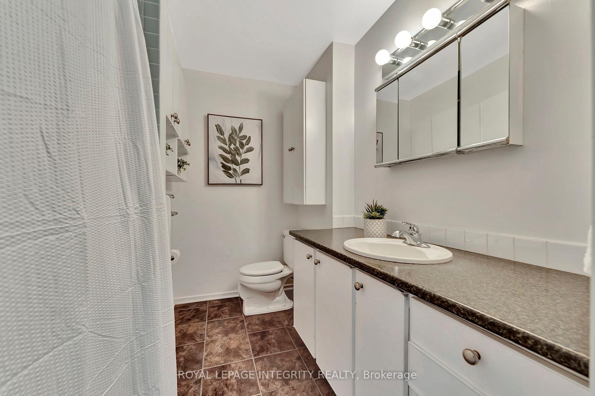 Photo 16 of Unit 504, 20 Chesterton Drive, Ottawa, Rideau Shore — HOMEH