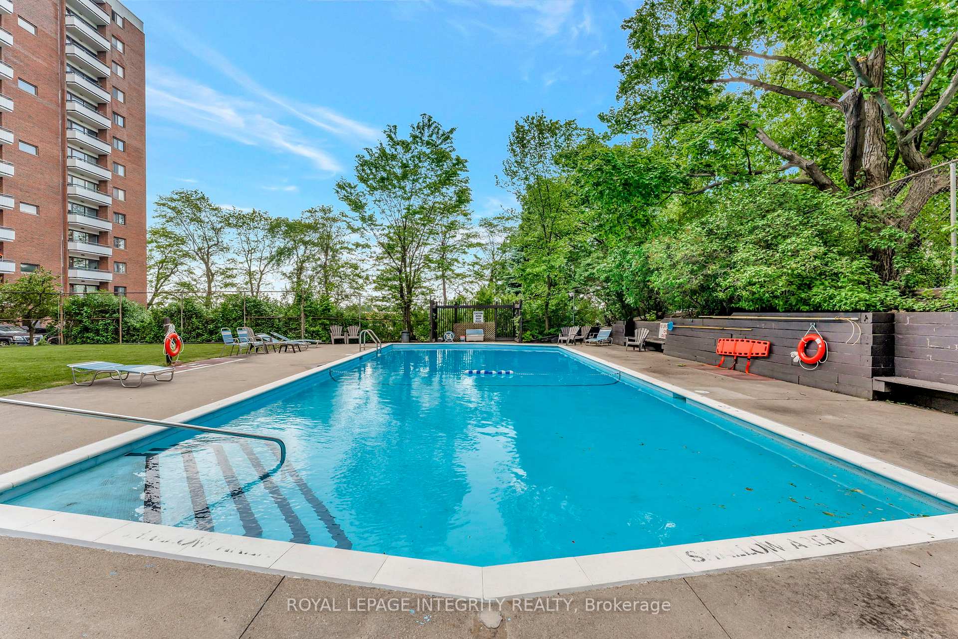 Photo 19 of Unit 504, 20 Chesterton Drive, Ottawa, Rideau Shore — HOMEH