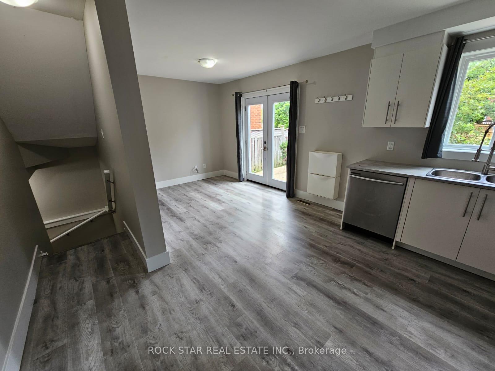 Photo 5 of Unit 2, 46 Laidlaw Drive, Barrie, Sunnidale — HOMEH