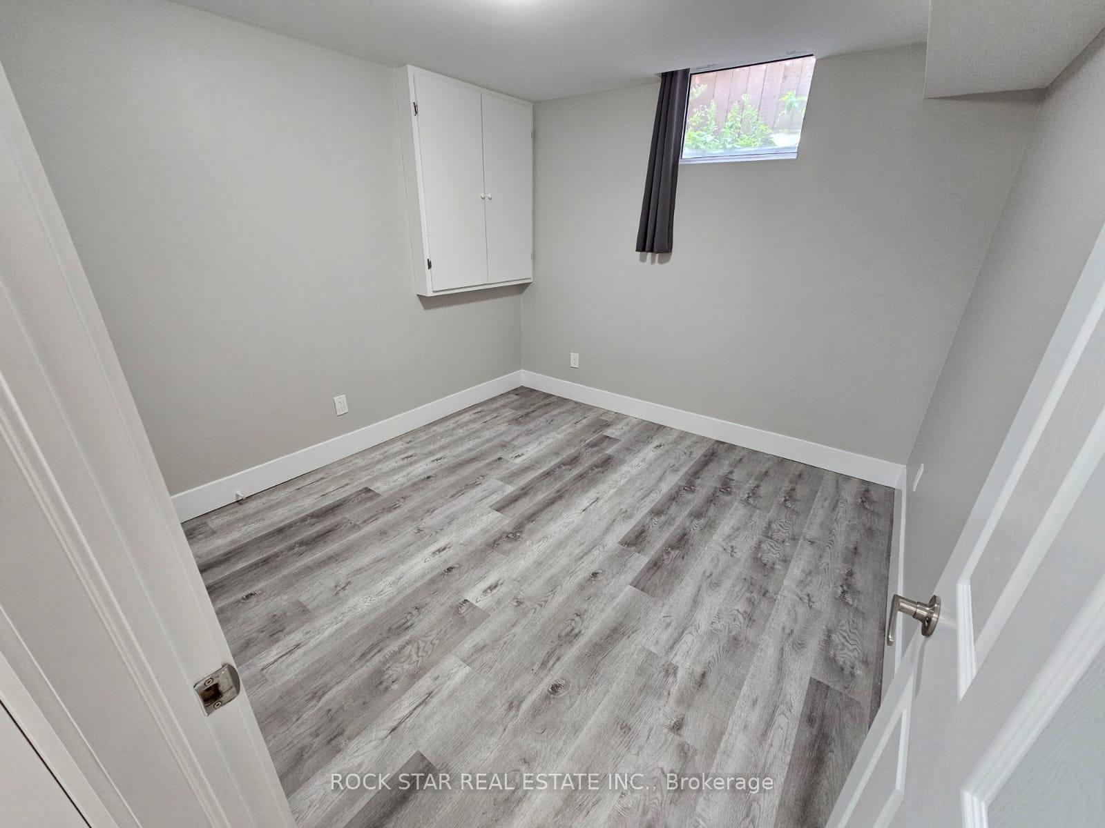Photo 3 of Unit 2, 46 Laidlaw Drive, Barrie, Sunnidale — HOMEH