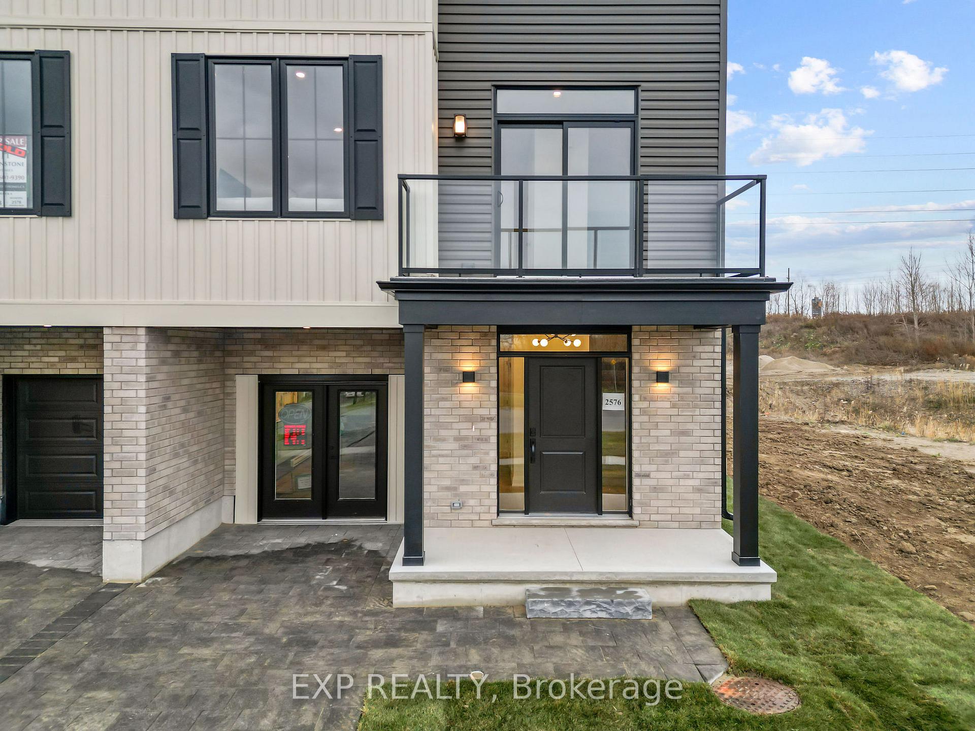 Photo 2 of Unit 18, 2605 Kettering Place, London, South U — HOMEH