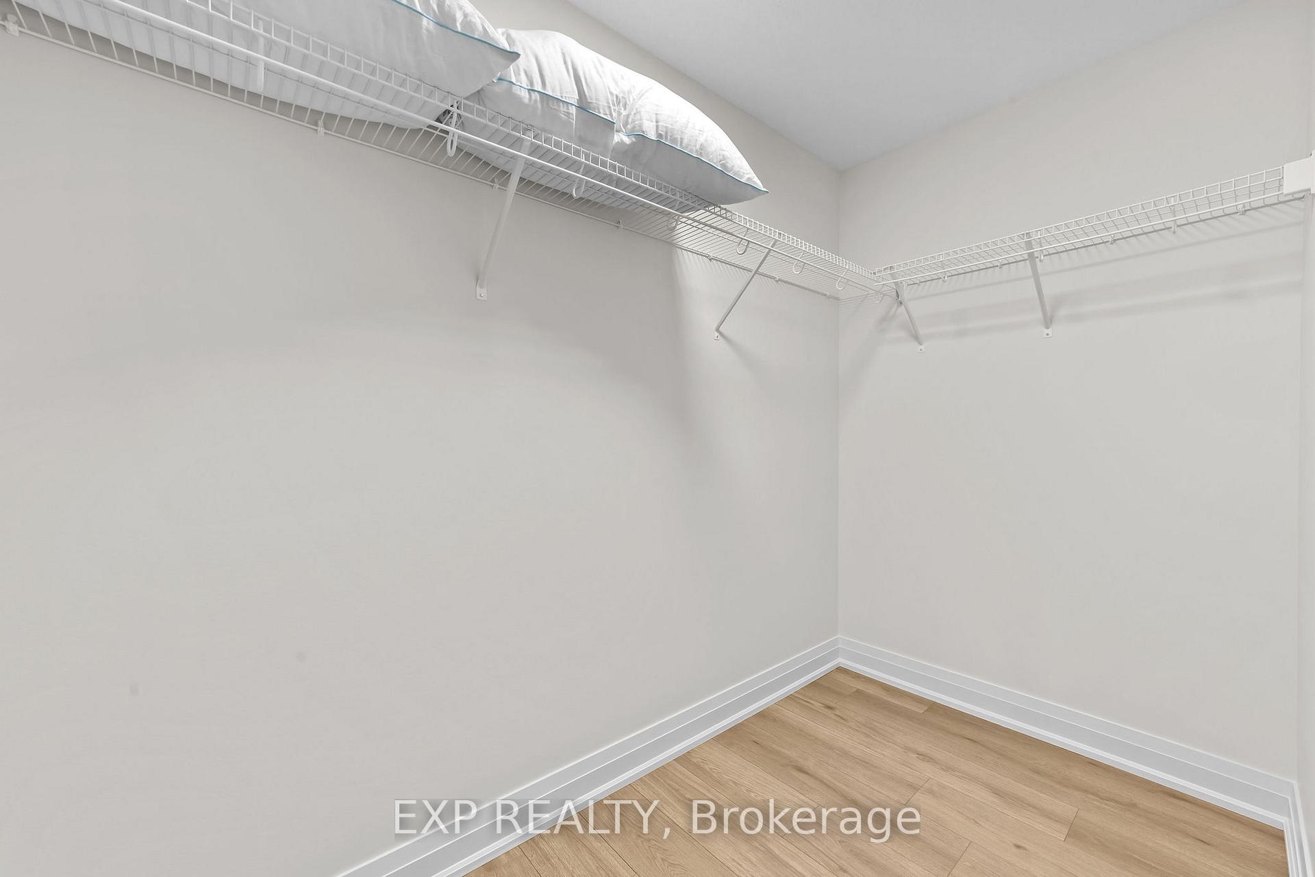 Photo 10 of Unit 18, 2605 Kettering Place, London, South U — HOMEH