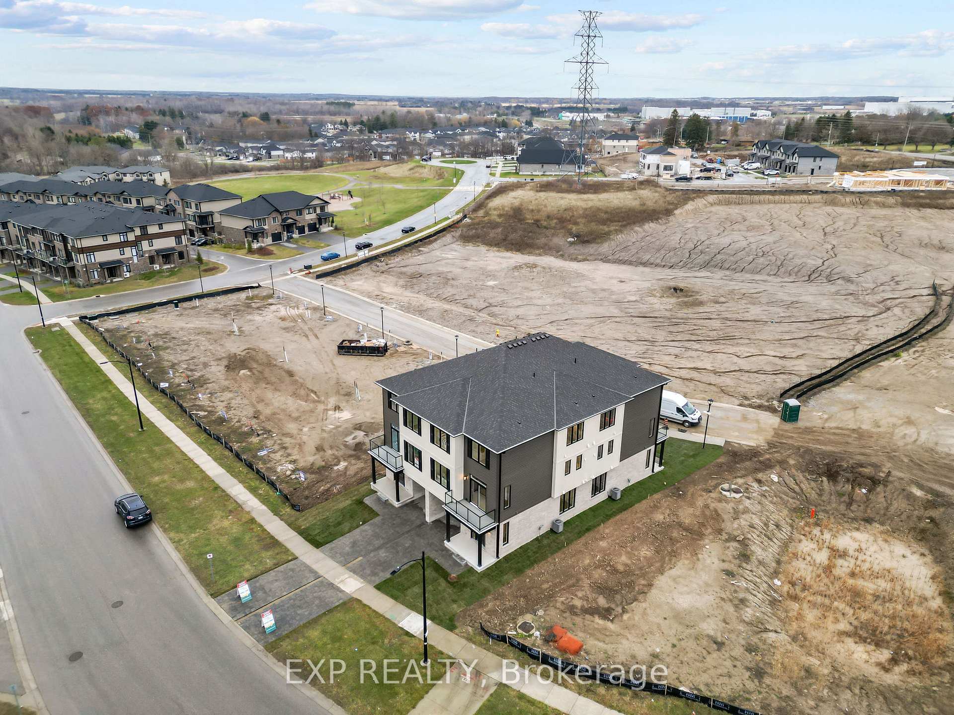 Photo 20 of Unit 18, 2605 Kettering Place, London, South U — HOMEH