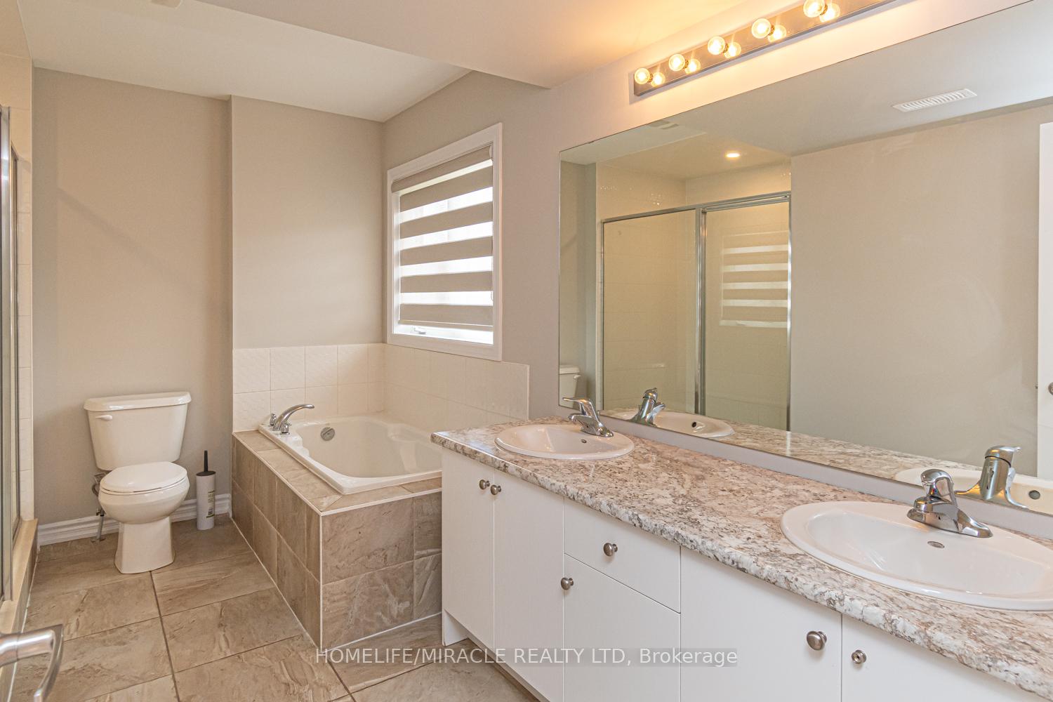 Photo 21 of 35 Bannister Road, Barrie, Innis-Shore — HOMEH