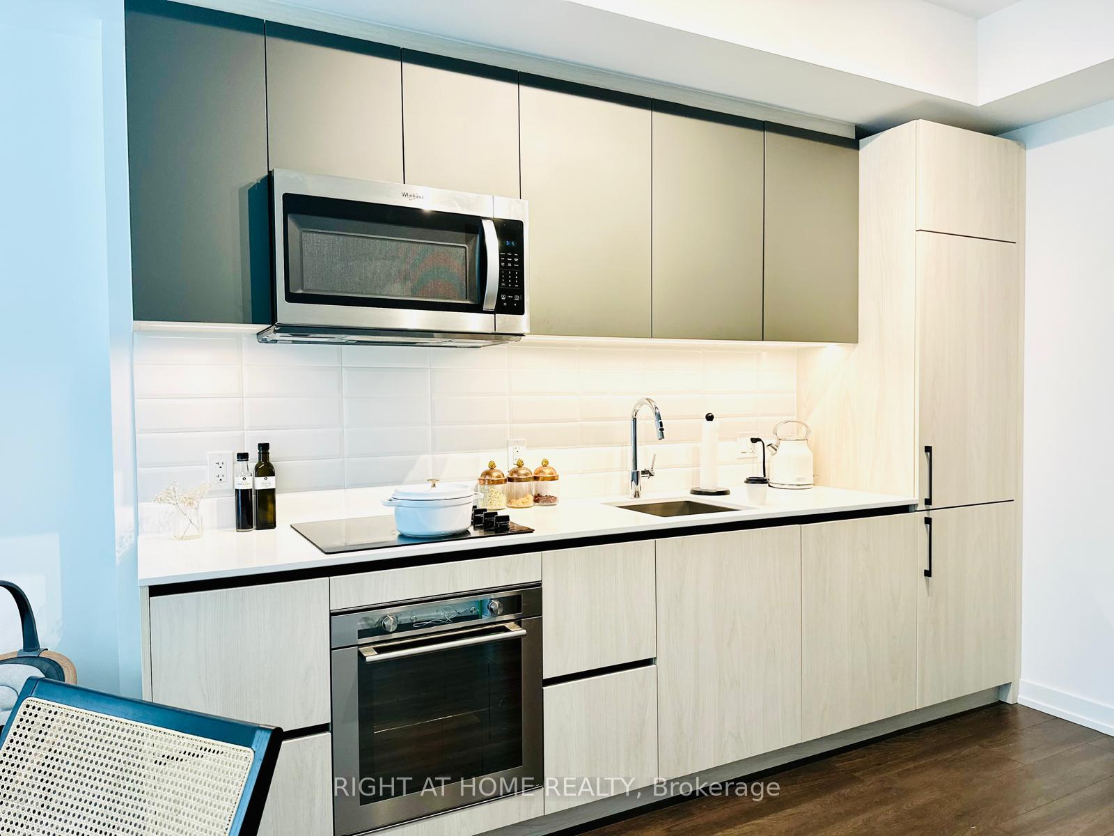 Photo 6 of Unit 225, 150 Logan Avenue, Toronto, South Riverdale — HOMEH