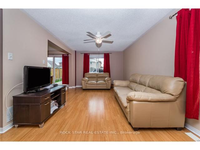 Photo 5 of 25 Raymond Crescent, Barrie, Painswick South — HOMEH