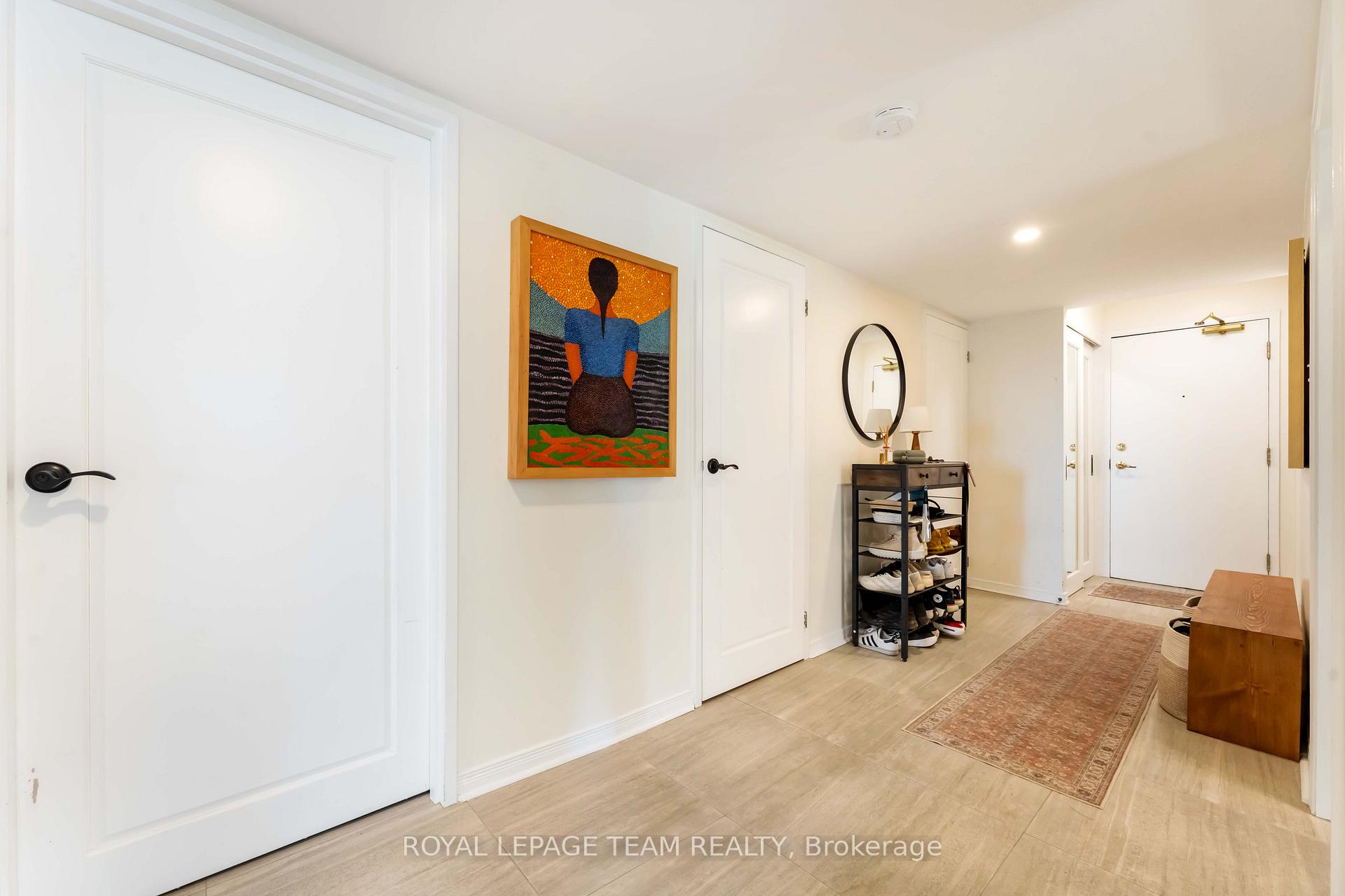 Photo 3 of Unit 1806, 160 George Street, Ottawa, Lower Town/Byward Market — HOMEH