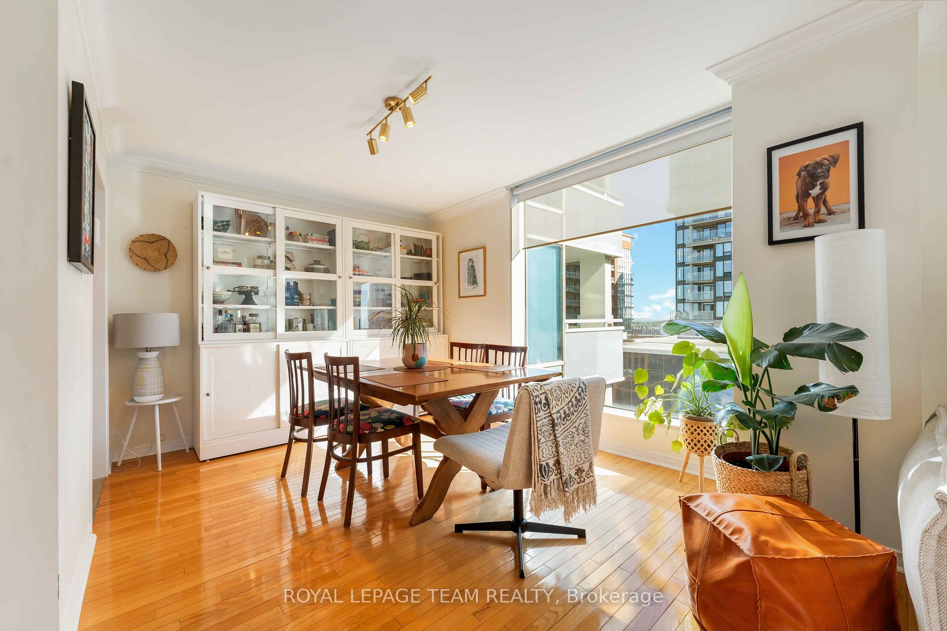 Photo 8 of Unit 1806, 160 George Street, Ottawa, Lower Town/Byward Market — HOMEH