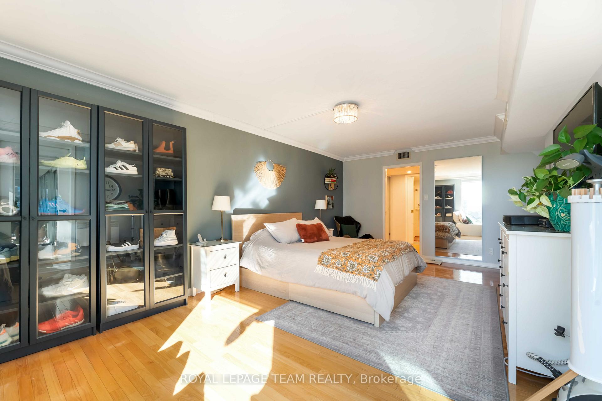 Photo 27 of Unit 1806, 160 George Street, Ottawa, Lower Town/Byward Market — HOMEH