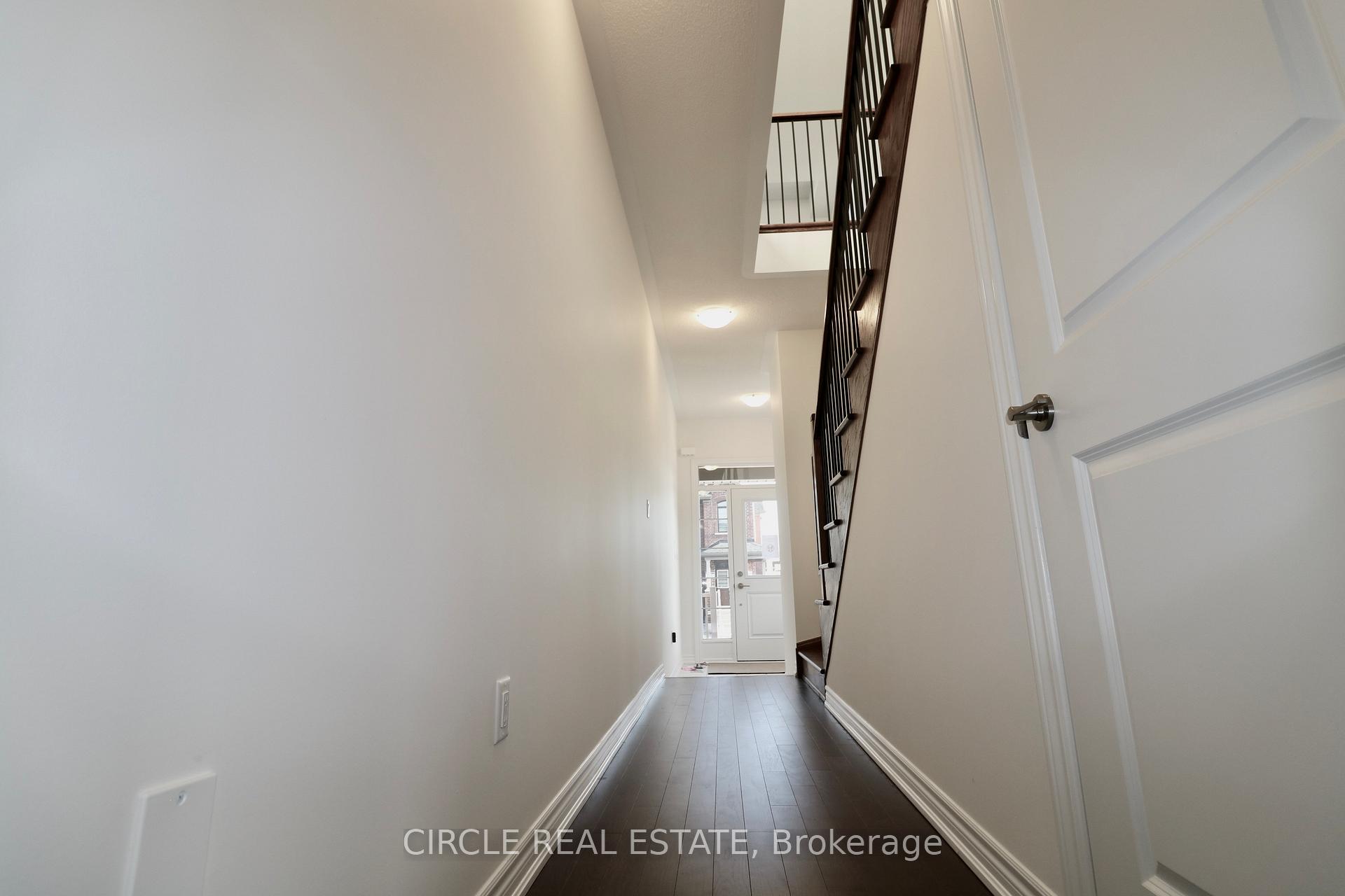 Photo 2 of 45 Gemini Drive, Barrie, Painswick South — HOMEH