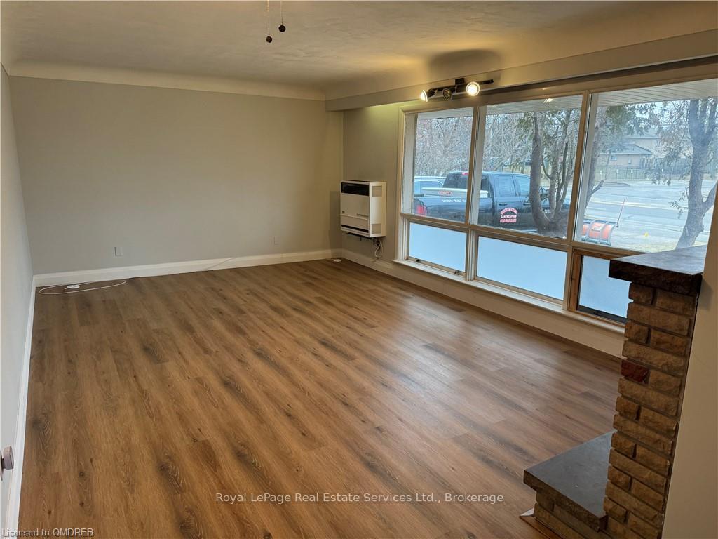 Photo 2 of Unit Main Level, 508 Walkers Line, Burlington, Roseland — HOMEH