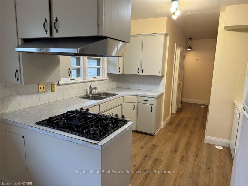 Photo 5 of Unit Main Level, 508 Walkers Line, Burlington, Roseland — HOMEH