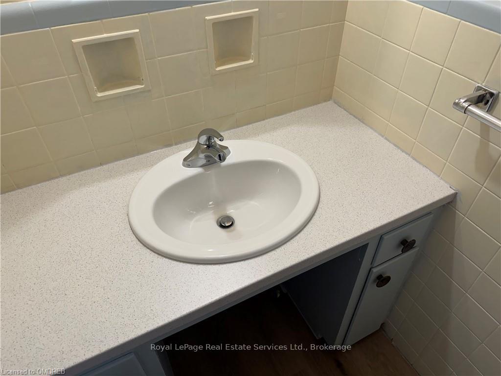 Photo 11 of Unit Main Level, 508 Walkers Line, Burlington, Roseland — HOMEH