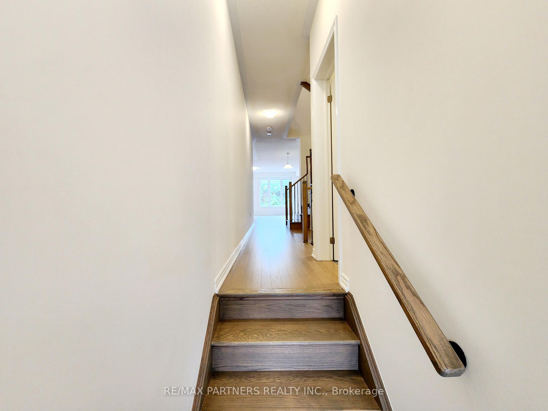 Photo 27 of 136 Greer Street, Barrie, Rural Barrie Southeast — HOMEH