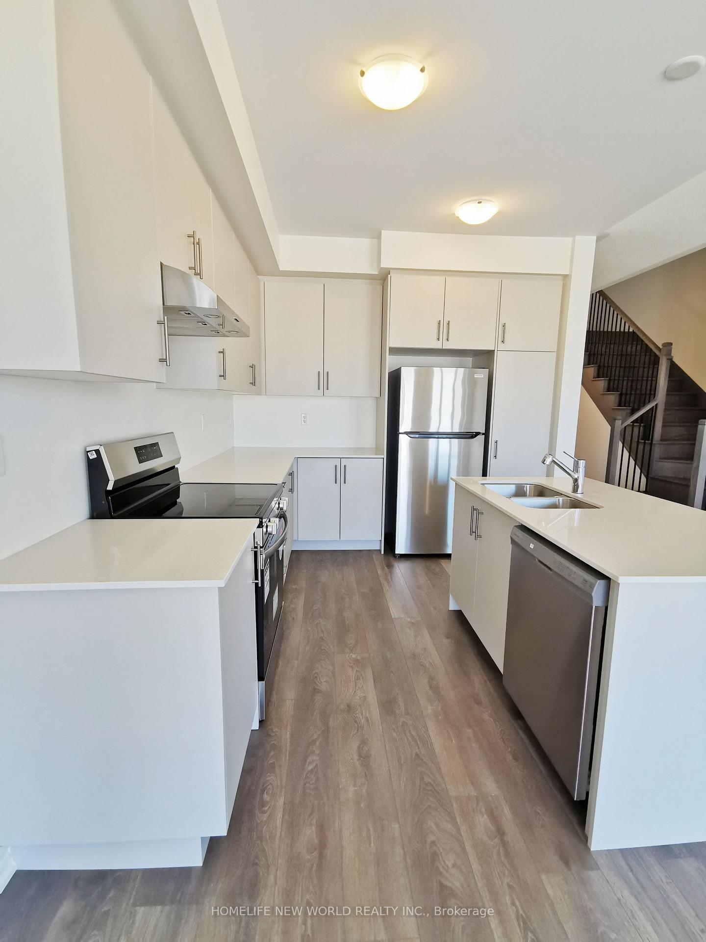Photo 14 of 145 Greer Street, Barrie, Rural Barrie Southeast — HOMEH