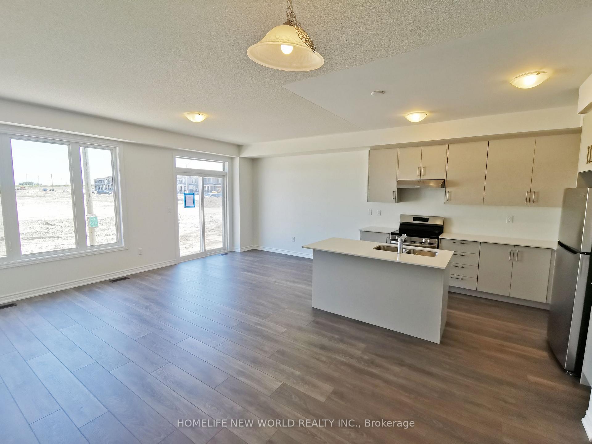 Photo 13 of 145 Greer Street, Barrie, Rural Barrie Southeast — HOMEH