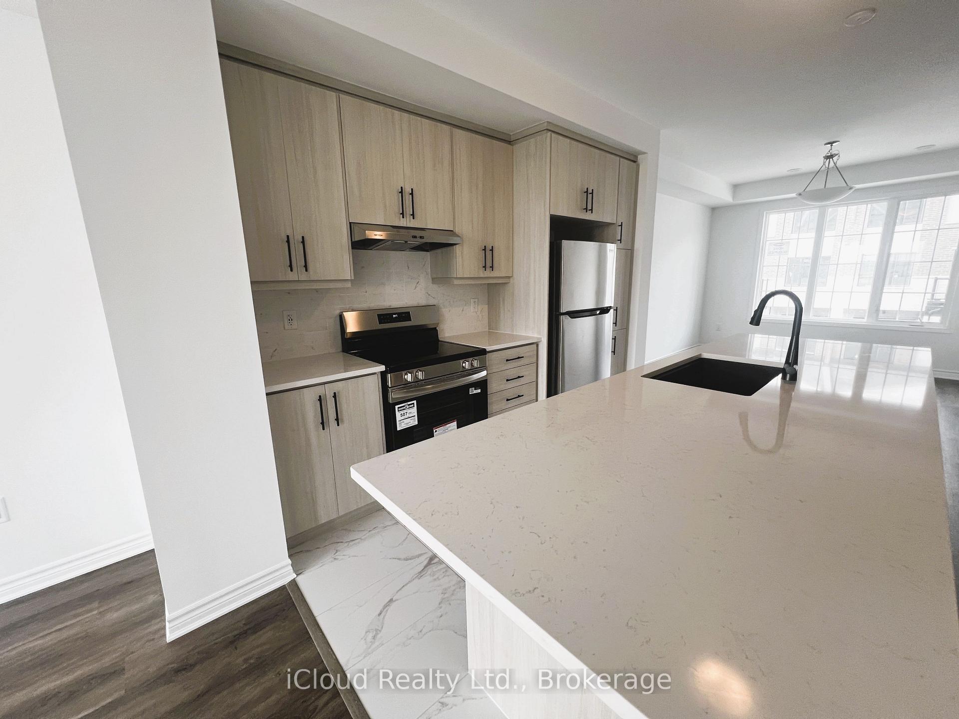 Photo 11 of 24 Pearen Lane, Barrie, Rural Barrie Southwest — HOMEH