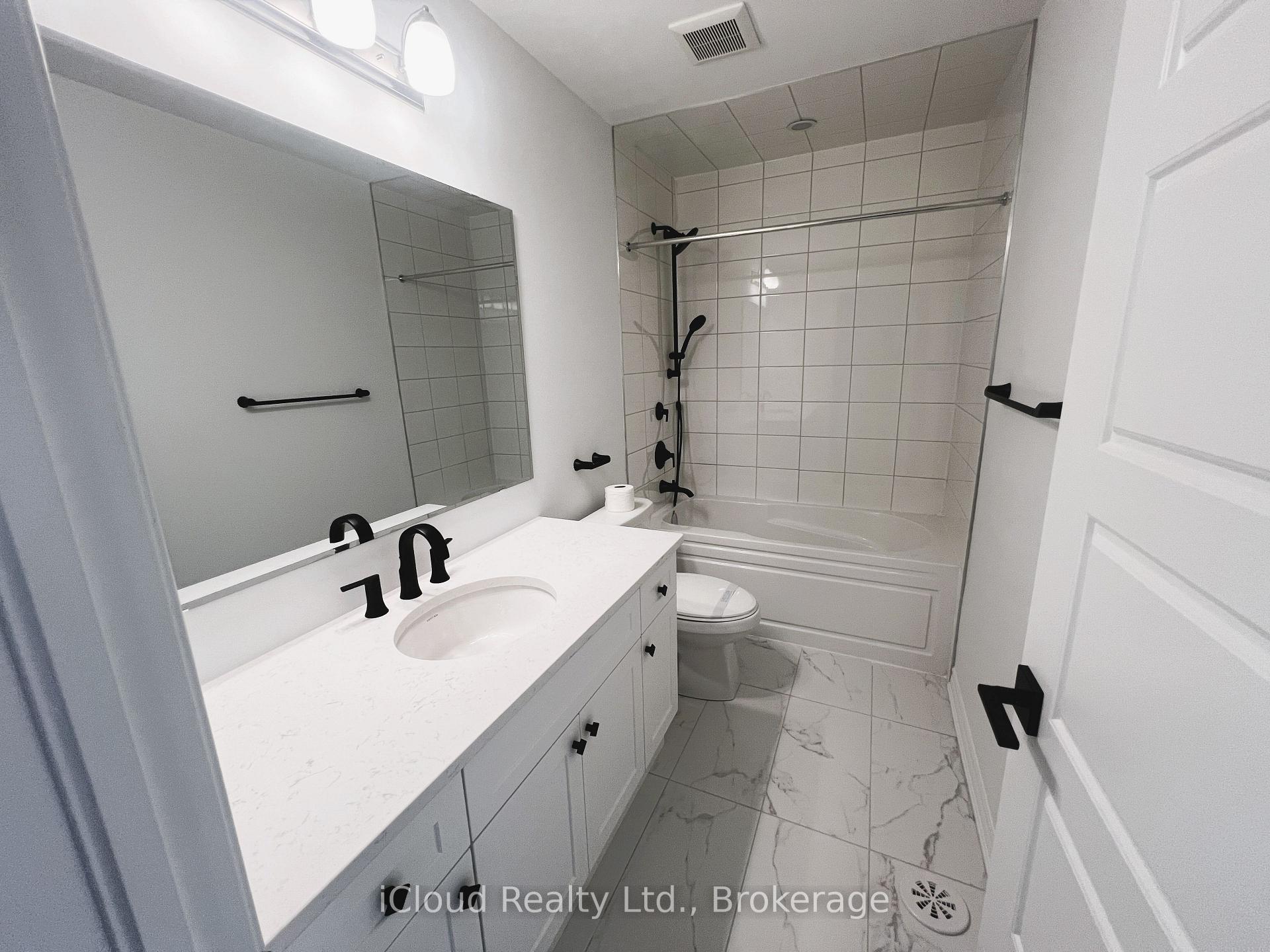 Photo 3 of 24 Pearen Lane, Barrie, Rural Barrie Southwest — HOMEH