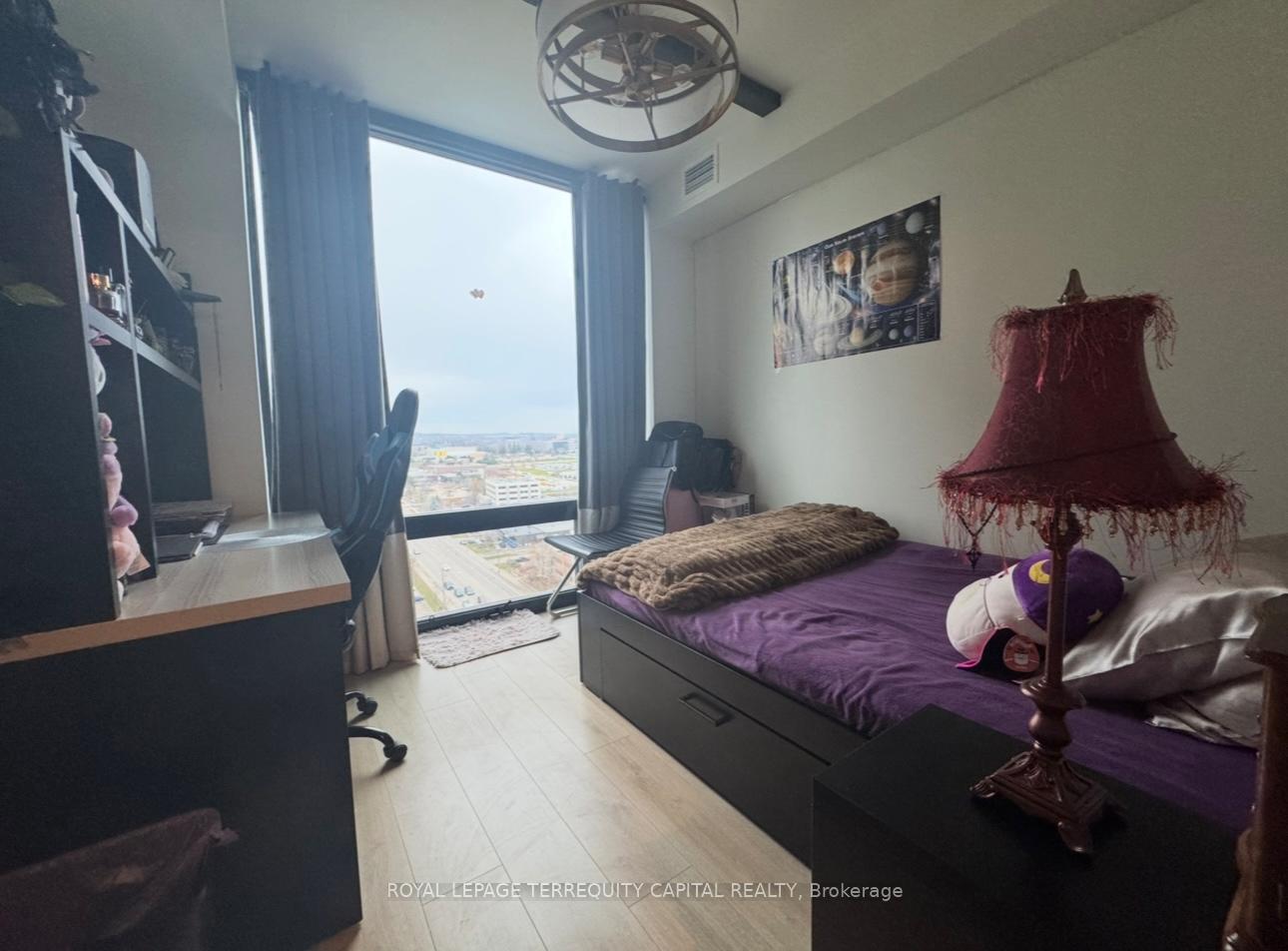 Photo 2 of Unit 1708, 145 Columbia Street W, Waterloo — HOMEH