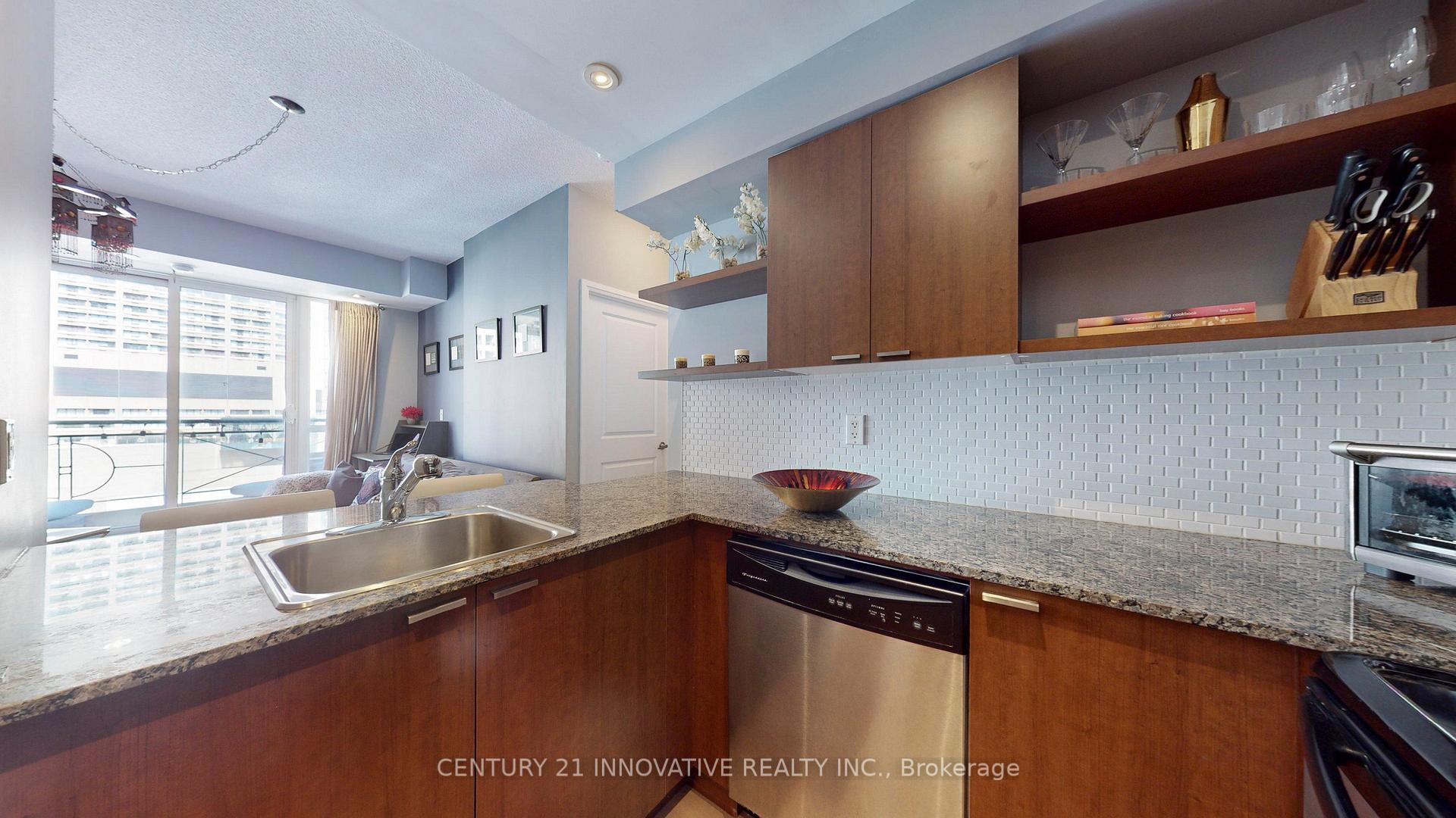 Photo 11 of Unit 1510, 35 Hayden Street E, Toronto, Church-Yonge Corridor — HOMEH