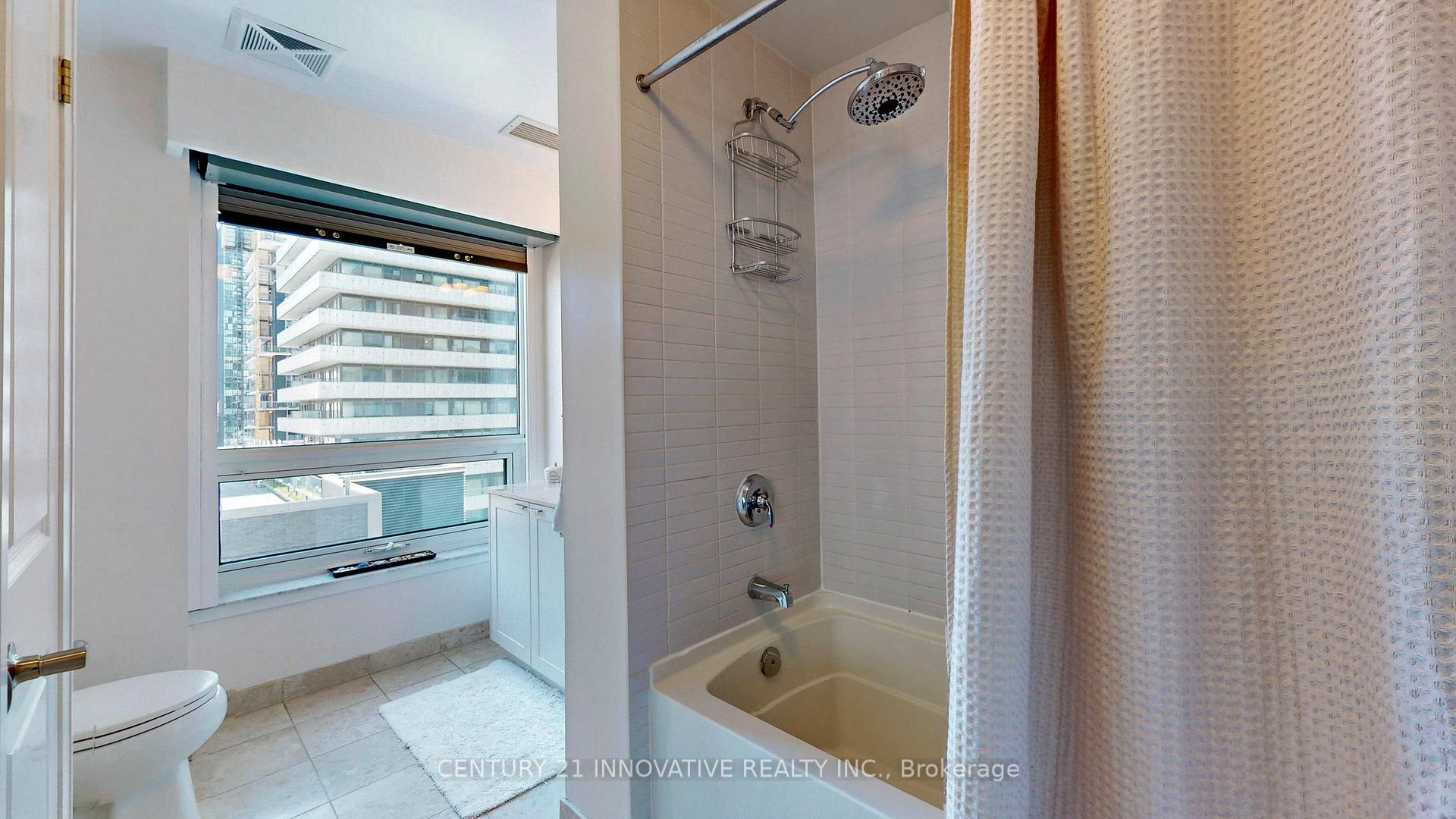 Photo 3 of Unit 1510, 35 Hayden Street E, Toronto, Church-Yonge Corridor — HOMEH