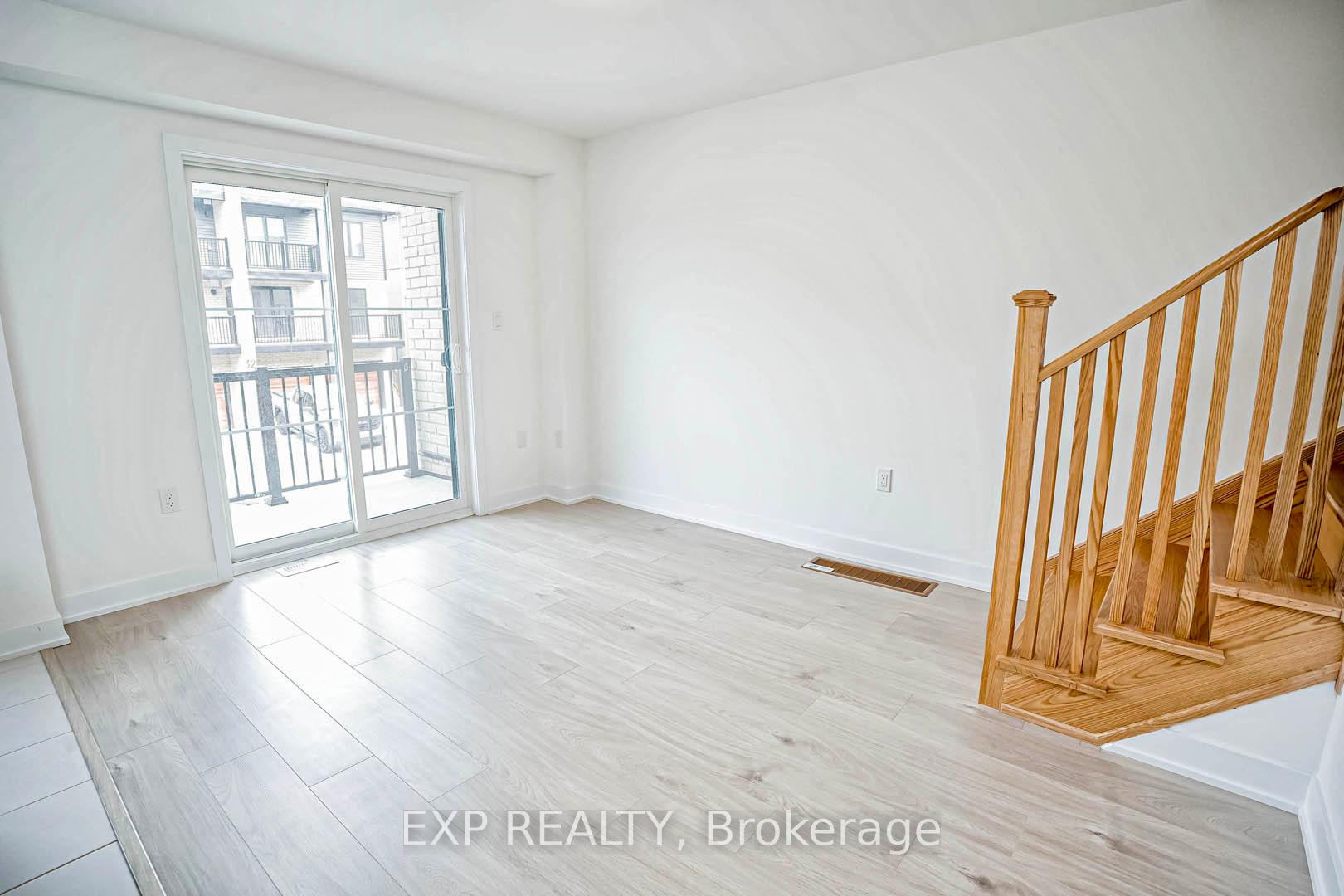 Photo 5 of 31 wagon Lane, Barrie, Innis-Shore — HOMEH